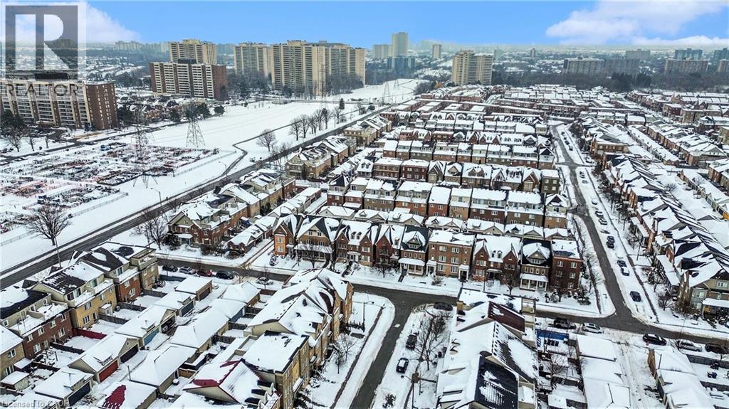 16 Leitch Avenue, North York, Ontario  M3J 3P2 - Photo 28 - 40800072