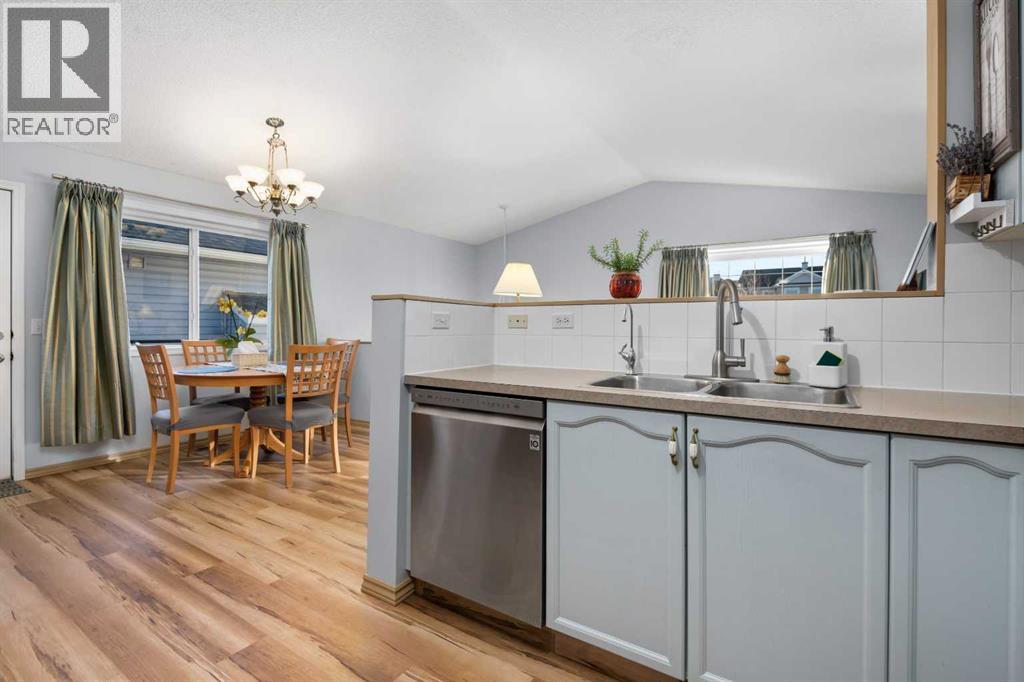 118 Bridleridge Way Sw, Calgary, Alberta  T2Y 4K8 - Photo 13 - A2280757