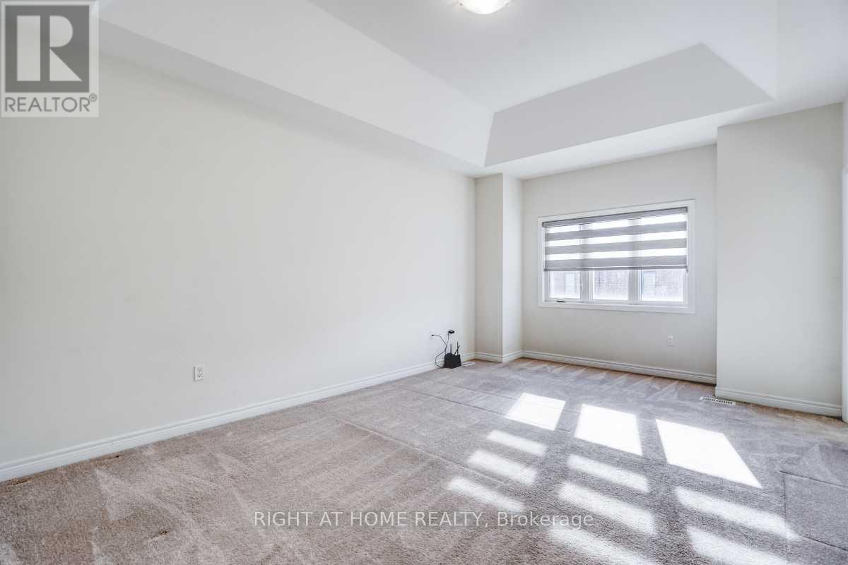 33 Auckland Drive, Whitby, Ontario  L1P 0H4 - Photo 11 - E12718580