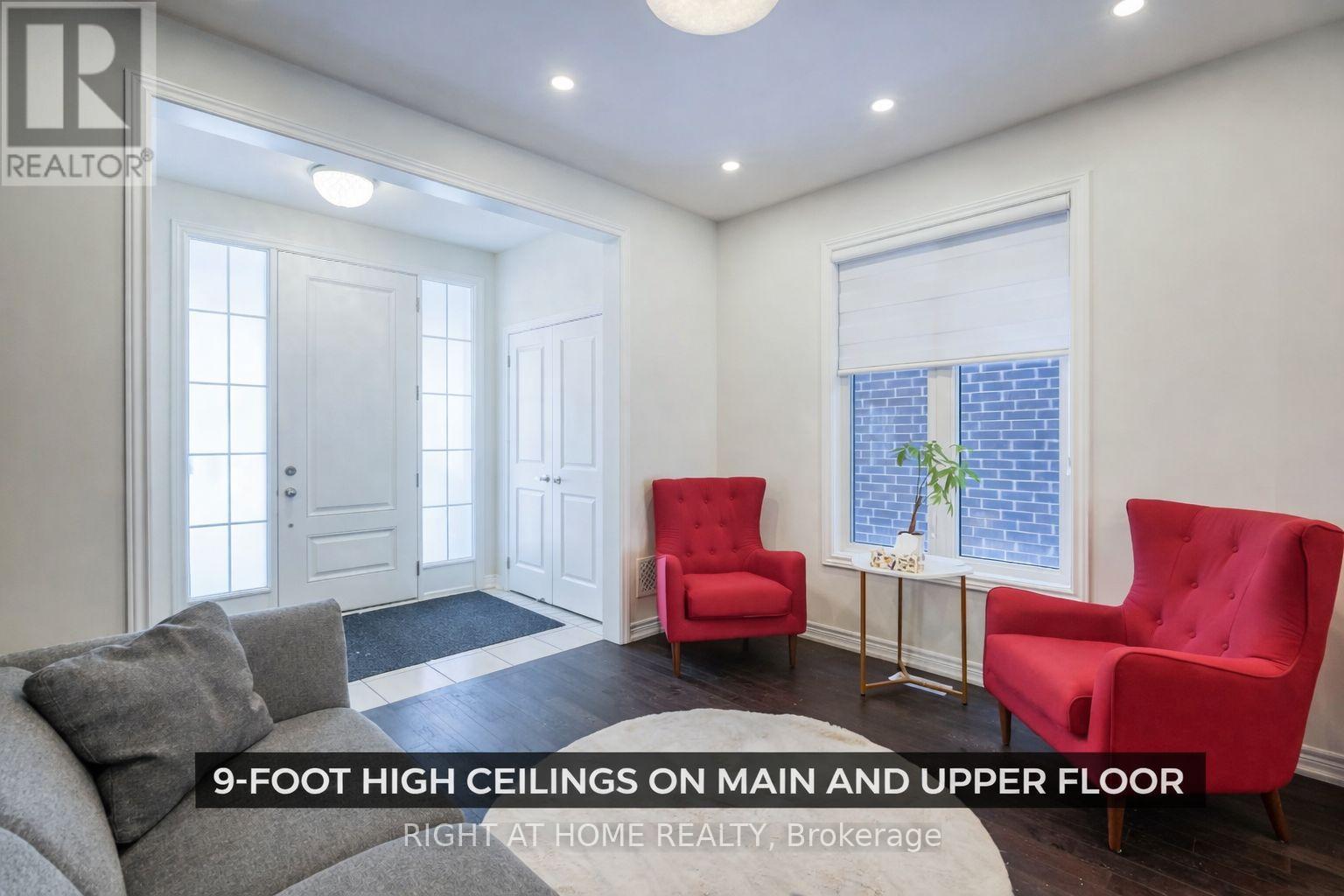 33 Auckland Drive, Whitby, Ontario  L1P 0H4 - Photo 3 - E12718580