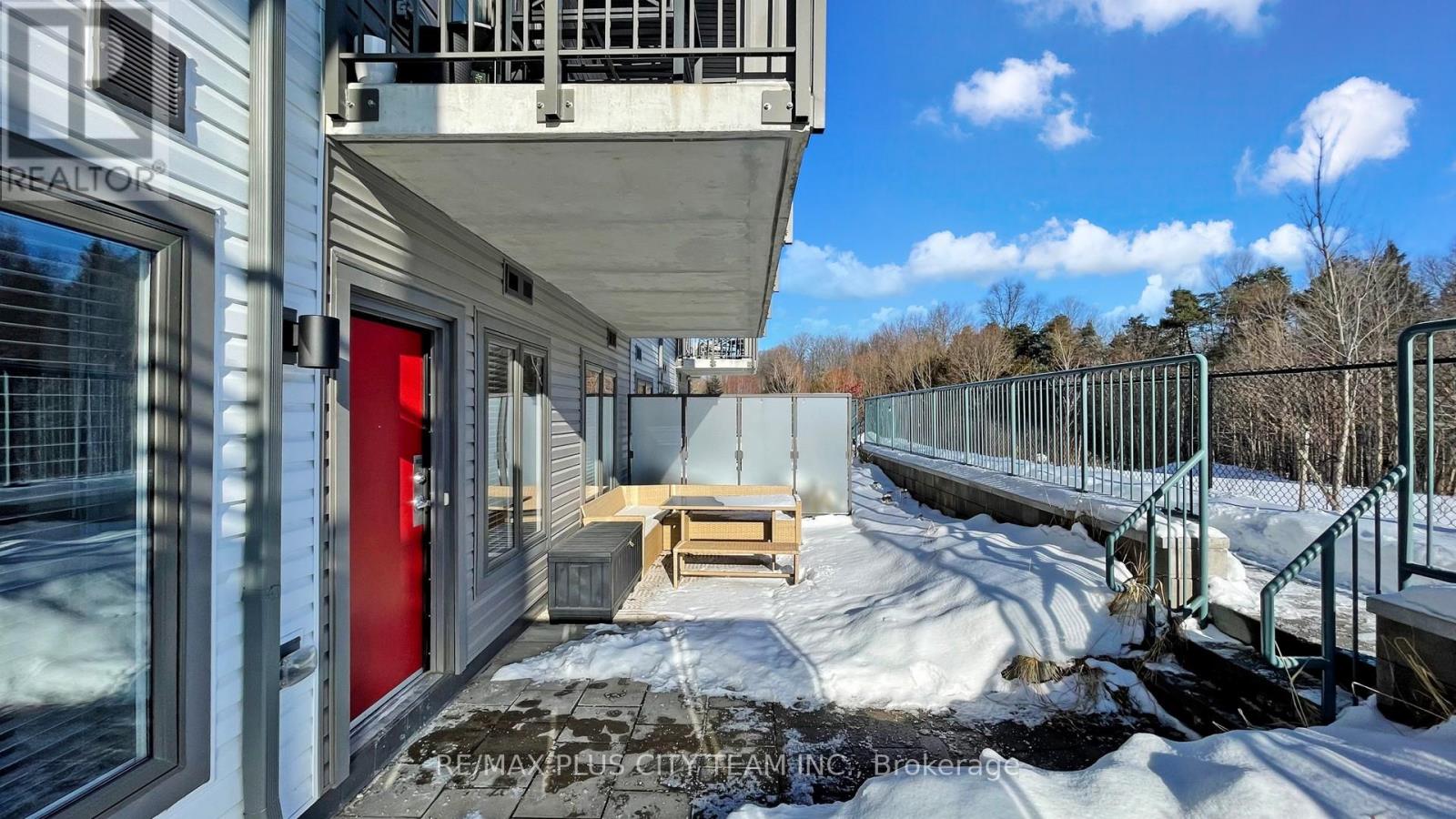 802 - 2635 William Jackson Drive, Pickering, Ontario  L1X 0L4 - Photo 2 - E12718624