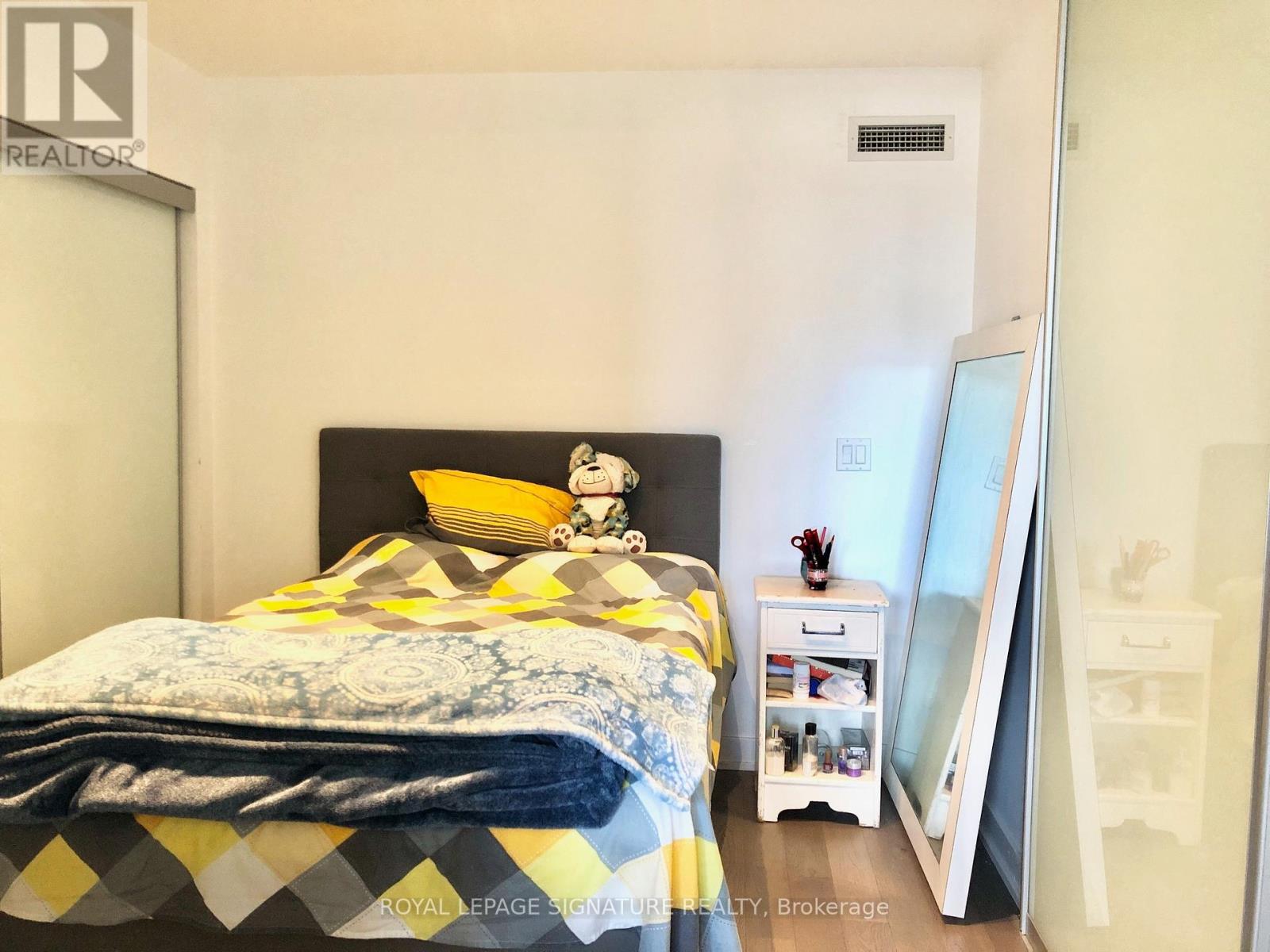 427 - 1190 Dundas Street E, Toronto, Ontario  M4M 0C5 - Photo 10 - E12718642