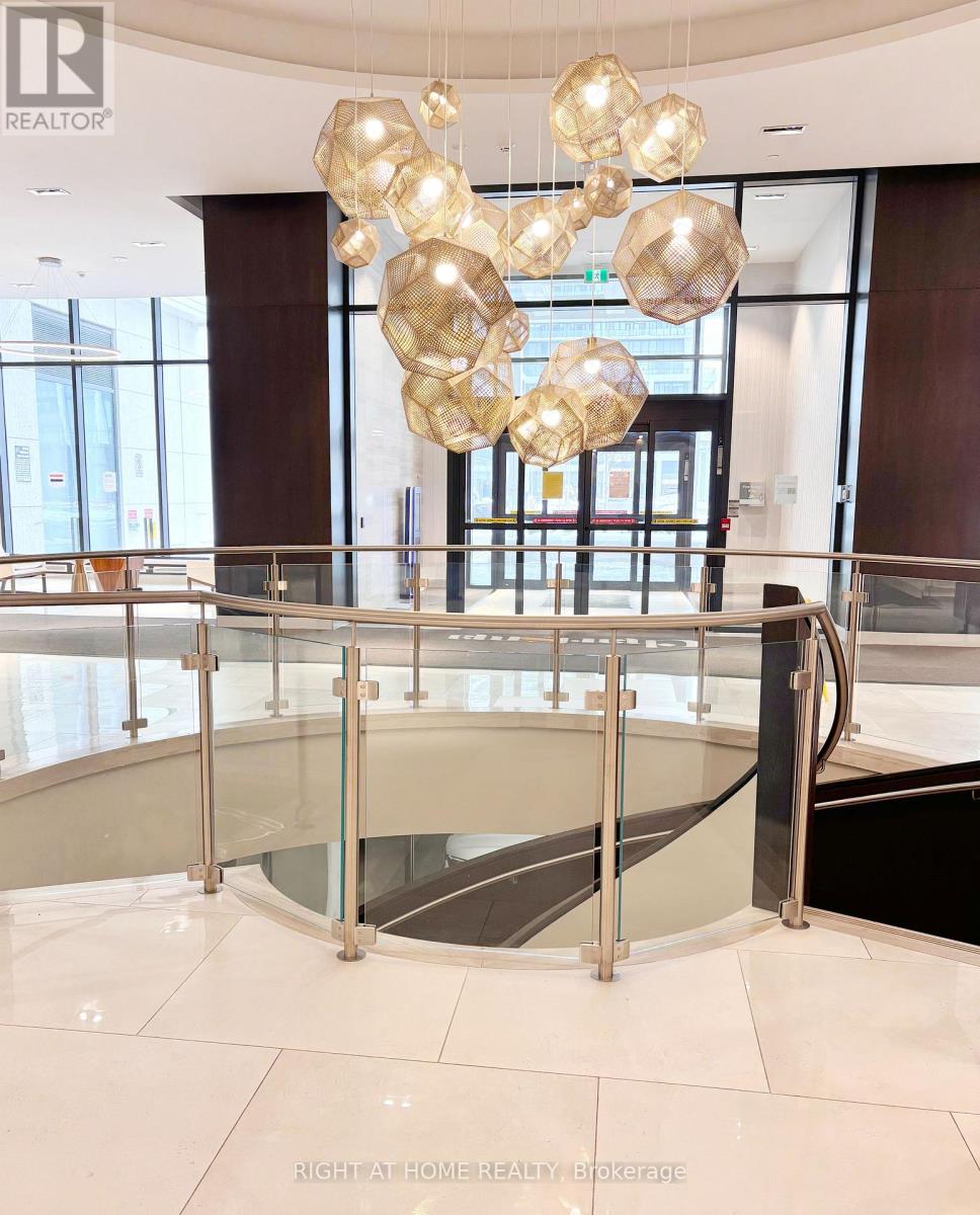 1704 - 9000 Jane Street, Vaughan, Ontario  L4K 0M6 - Photo 16 - N12718514