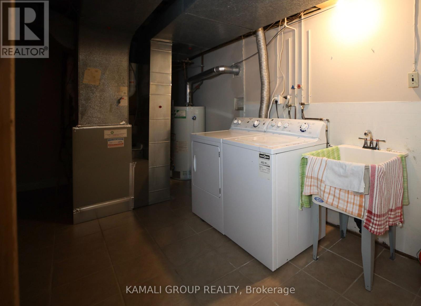 Bsmt - 38 Spruce Avenue, Richmond Hill, Ontario  L4C 6W1 - Photo 8 - N12718656