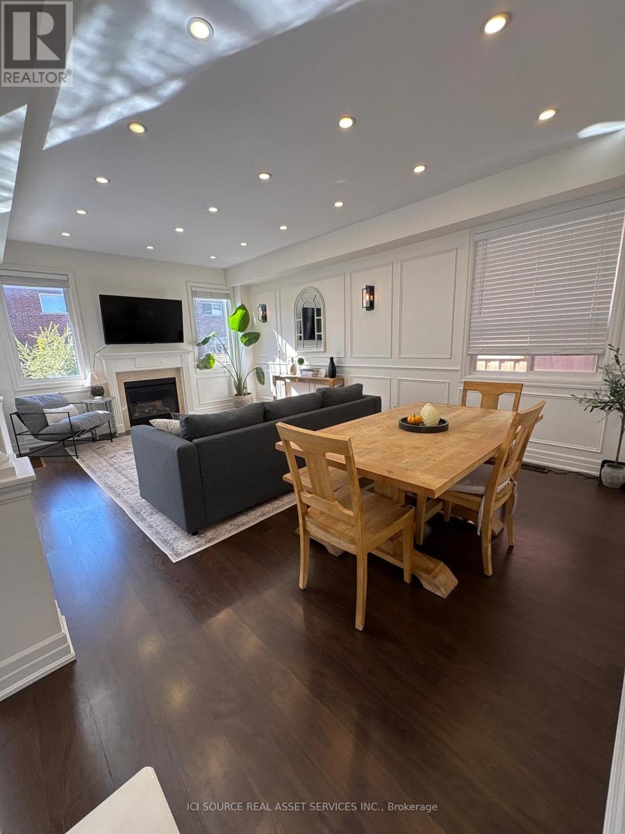 15 Grey Wing Avenue, Georgina, Ontario  L4P 0E8 - Photo 11 - N12718658