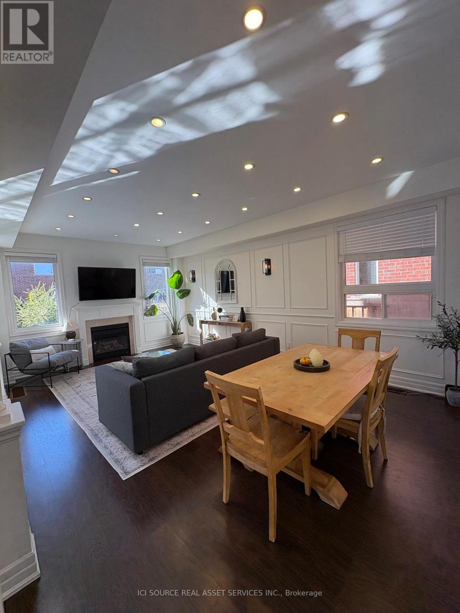 15 Grey Wing Avenue, Georgina, Ontario  L4P 0E8 - Photo 13 - N12718658