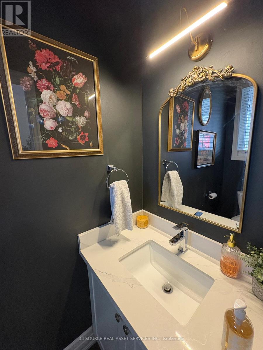 15 Grey Wing Avenue, Georgina, Ontario  L4P 0E8 - Photo 14 - N12718658