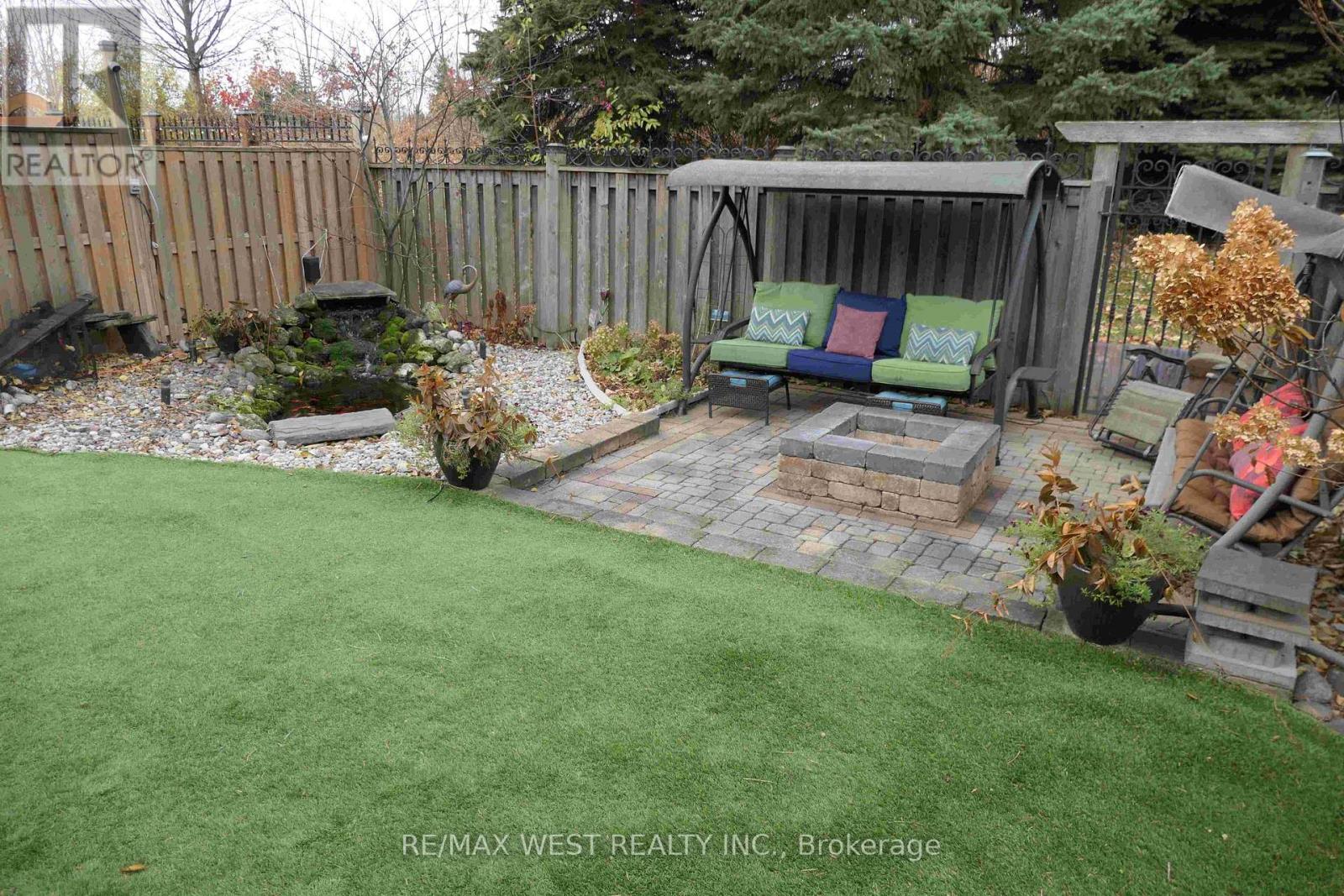 609 Four Winds Way, Mississauga, Ontario  L5R 3M4 - Photo 17 - W12718384