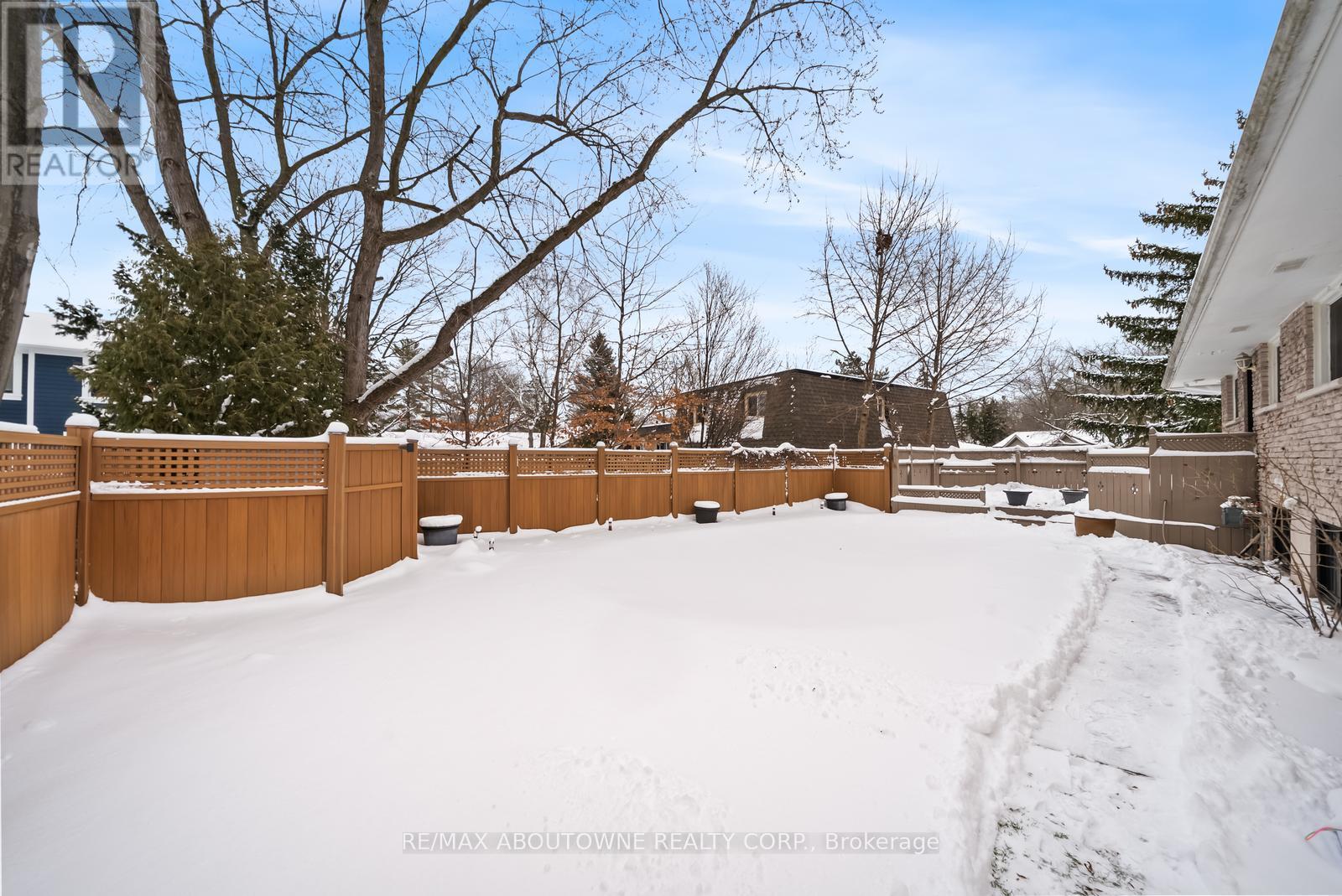 407 Canterbury Crescent, Oakville, Ontario  L6J 5K8 - Photo 23 - W12718466