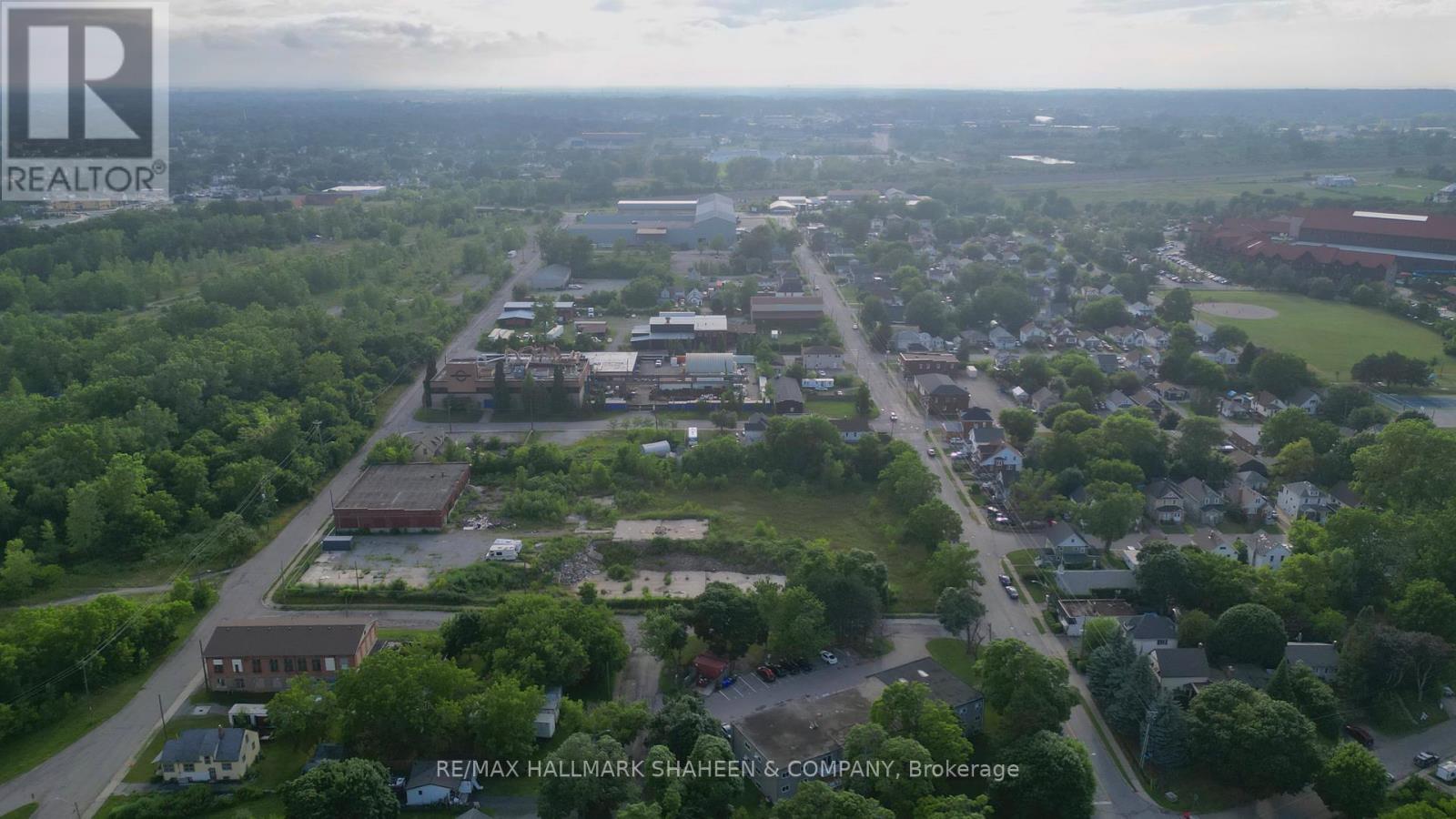 4415 Buttrey Street, Niagara Falls, Ontario  L2E 2X2 - Photo 11 - X12220445