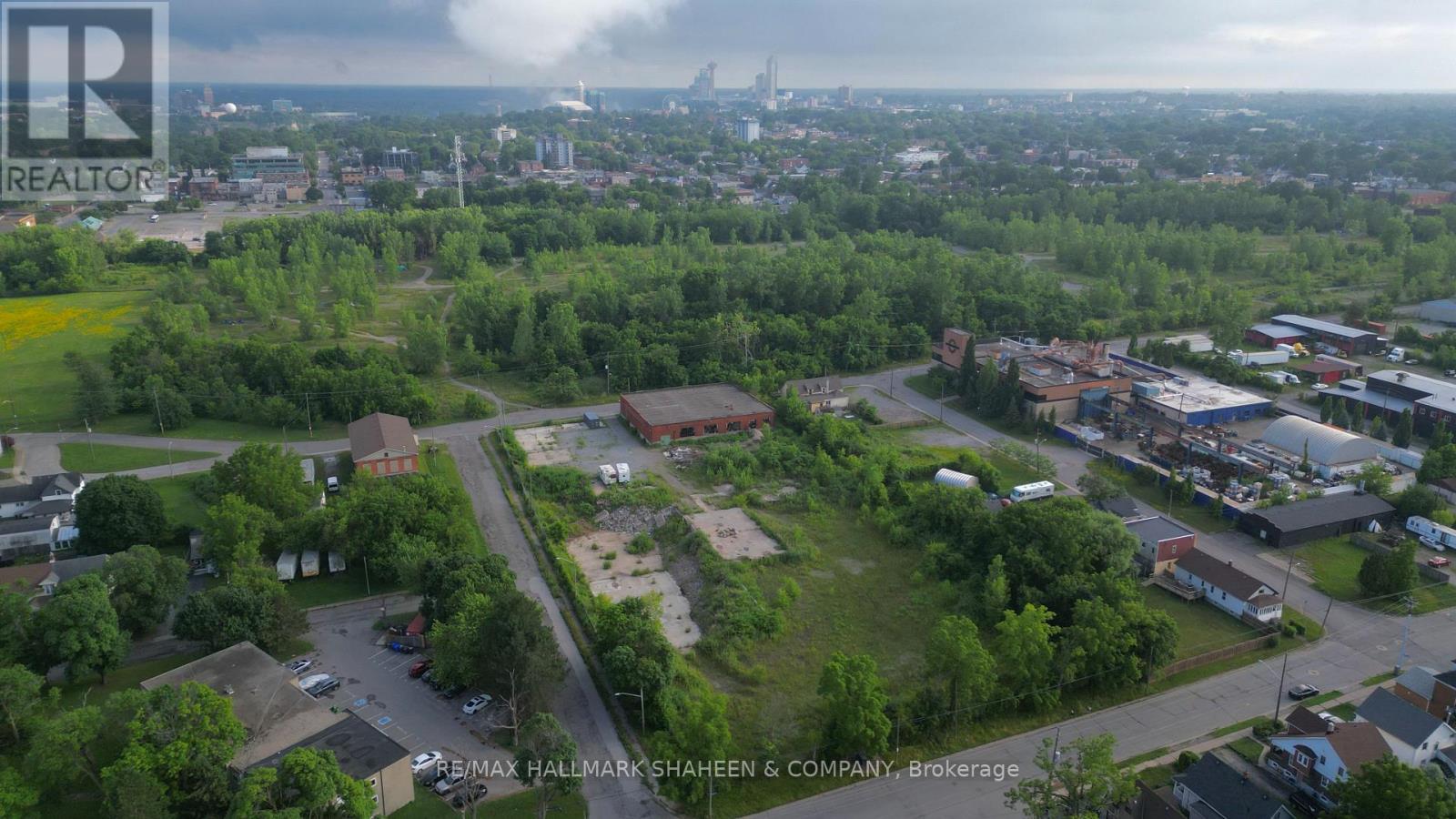 4415 Buttrey Street, Niagara Falls, Ontario  L2E 2X2 - Photo 8 - X12220445