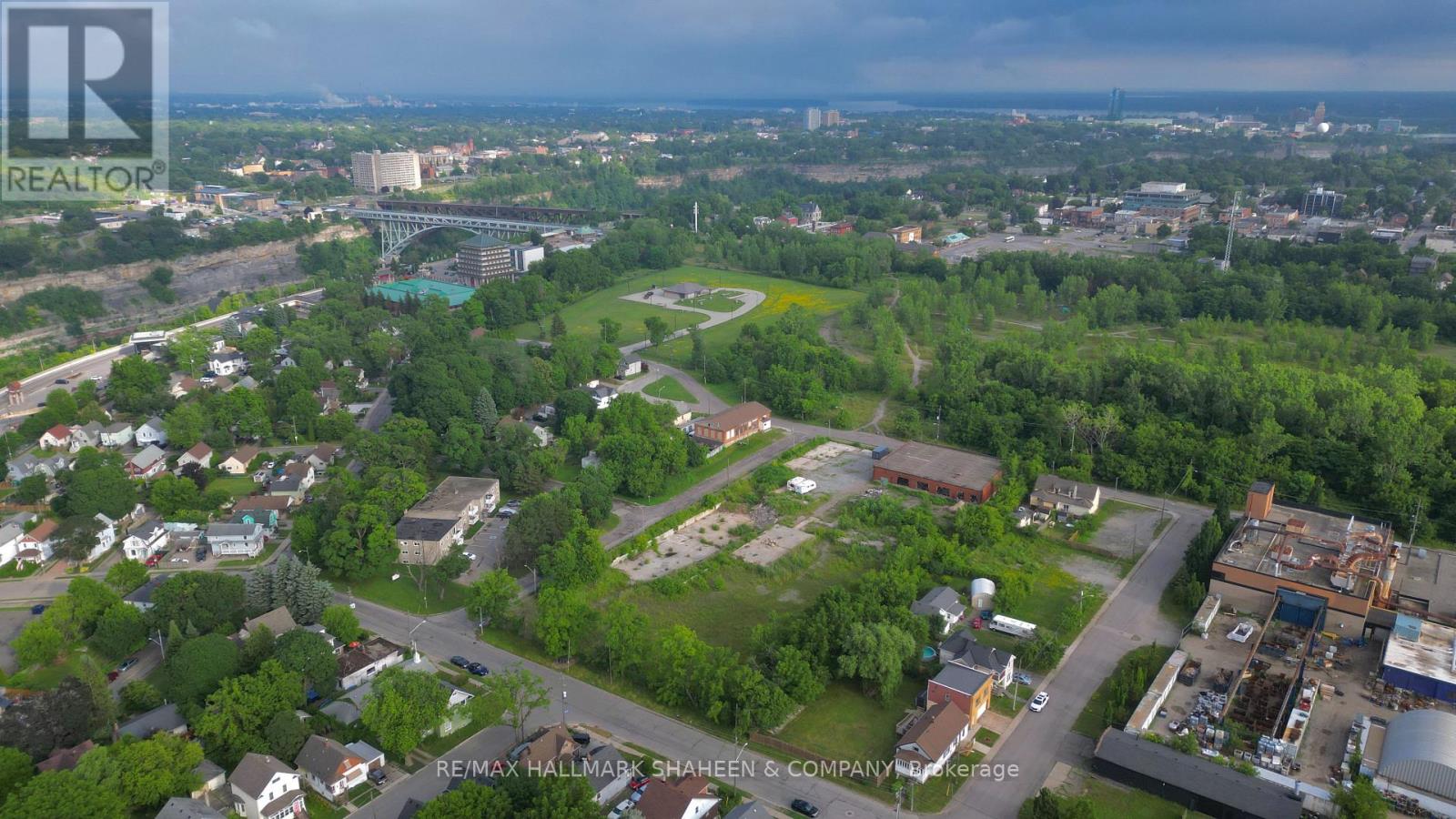 4415 Buttrey Street, Niagara Falls, Ontario  L2E 2X2 - Photo 19 - X12220445