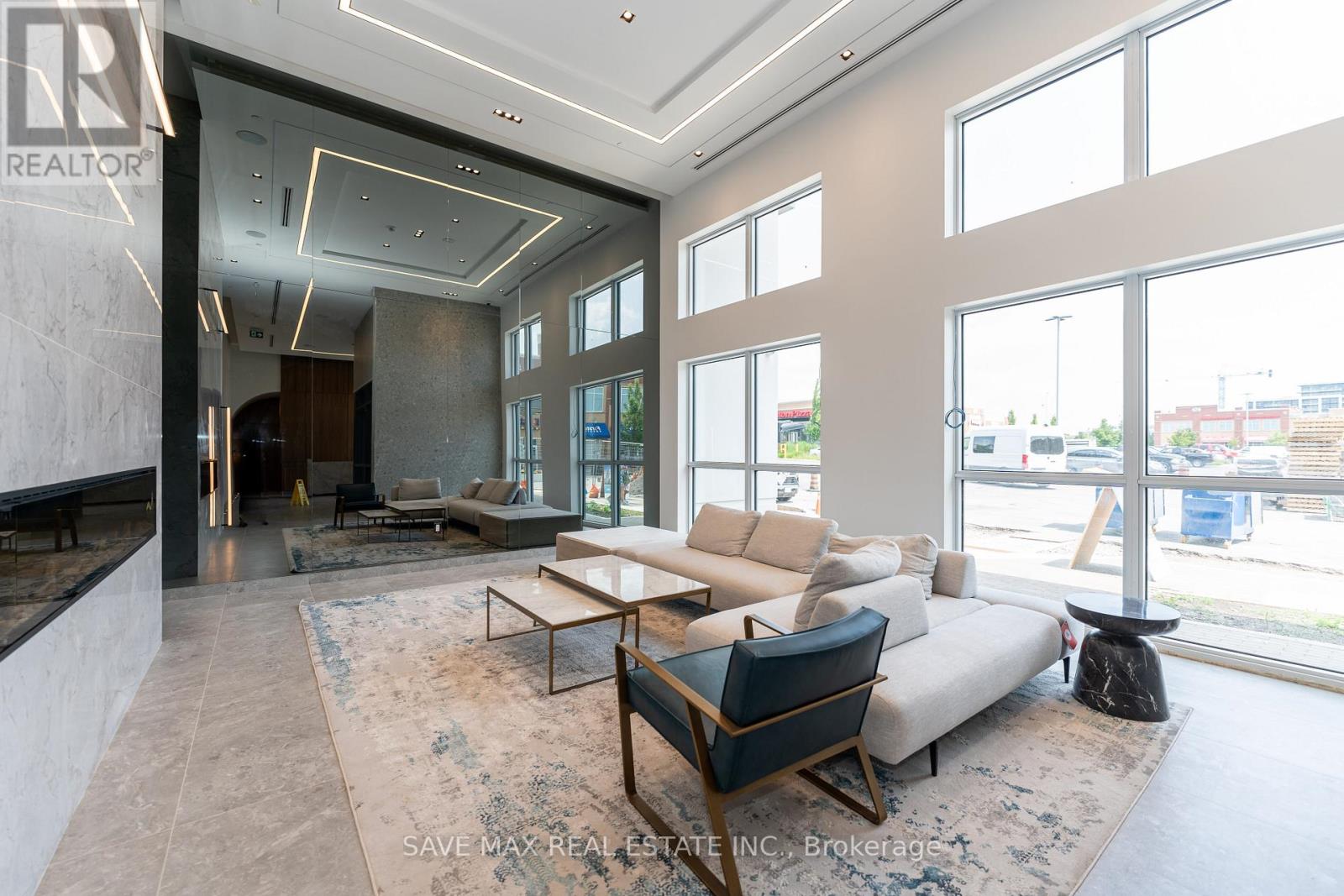 205 - 509 Dundas Street W, Oakville, Ontario  L6M 4M2 - Photo 3 - W12718530