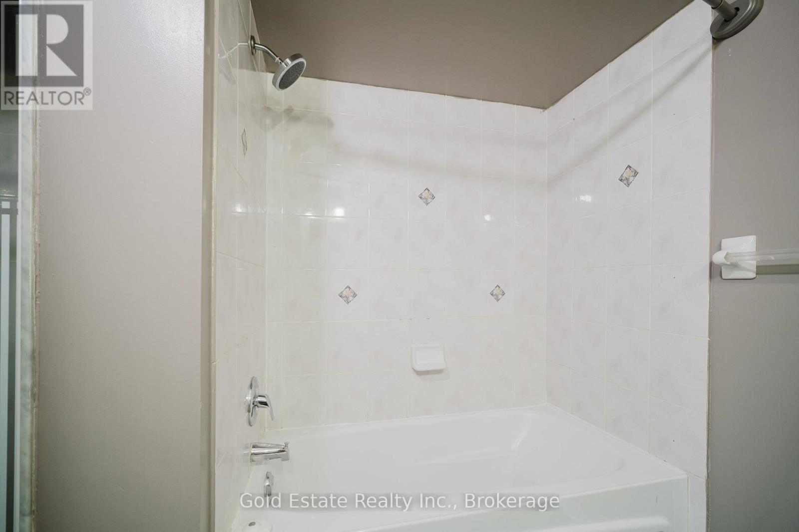 41 Wilmont Court, Brampton, Ontario  L6X 4Z4 - Photo 25 - W12718540