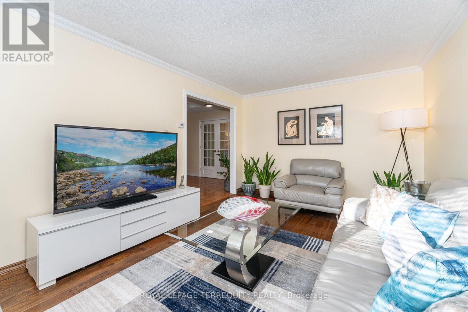 4085 Wheelwright Crescent, Mississauga, Ontario  L5L 2X3 - Photo 6 - W12718544