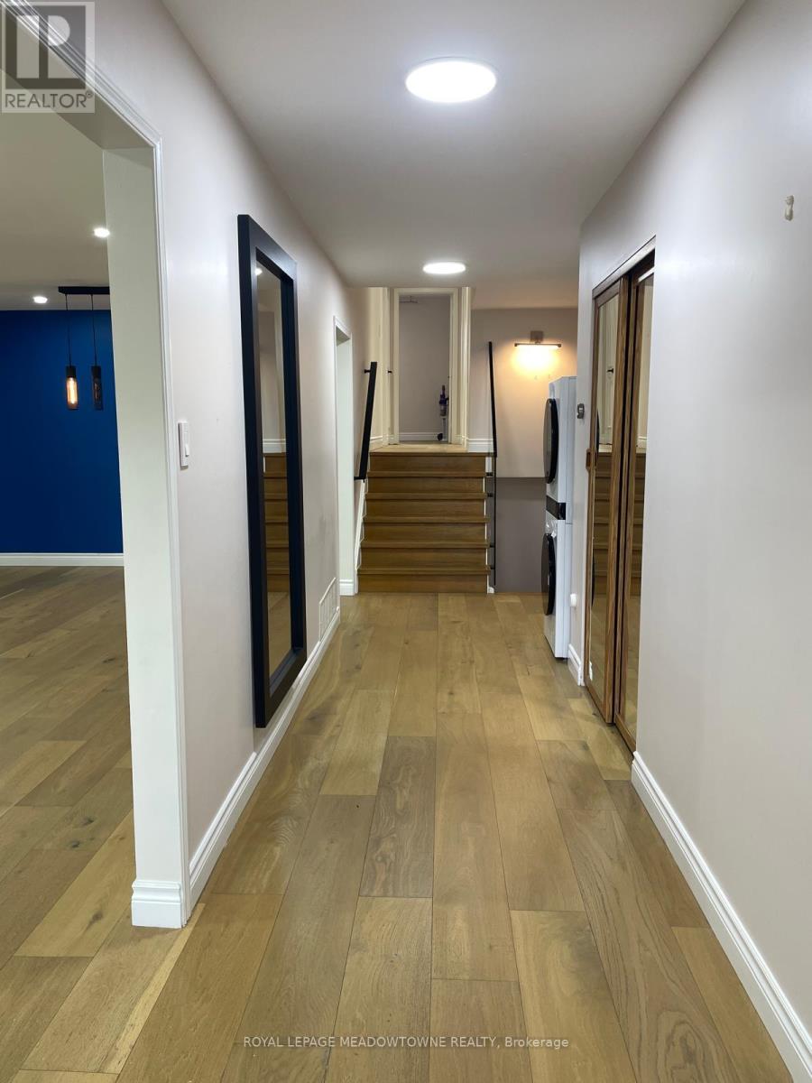 468 Gowland Crescent, Milton, Ontario  L9T 4E5 - Photo 4 - W12718552