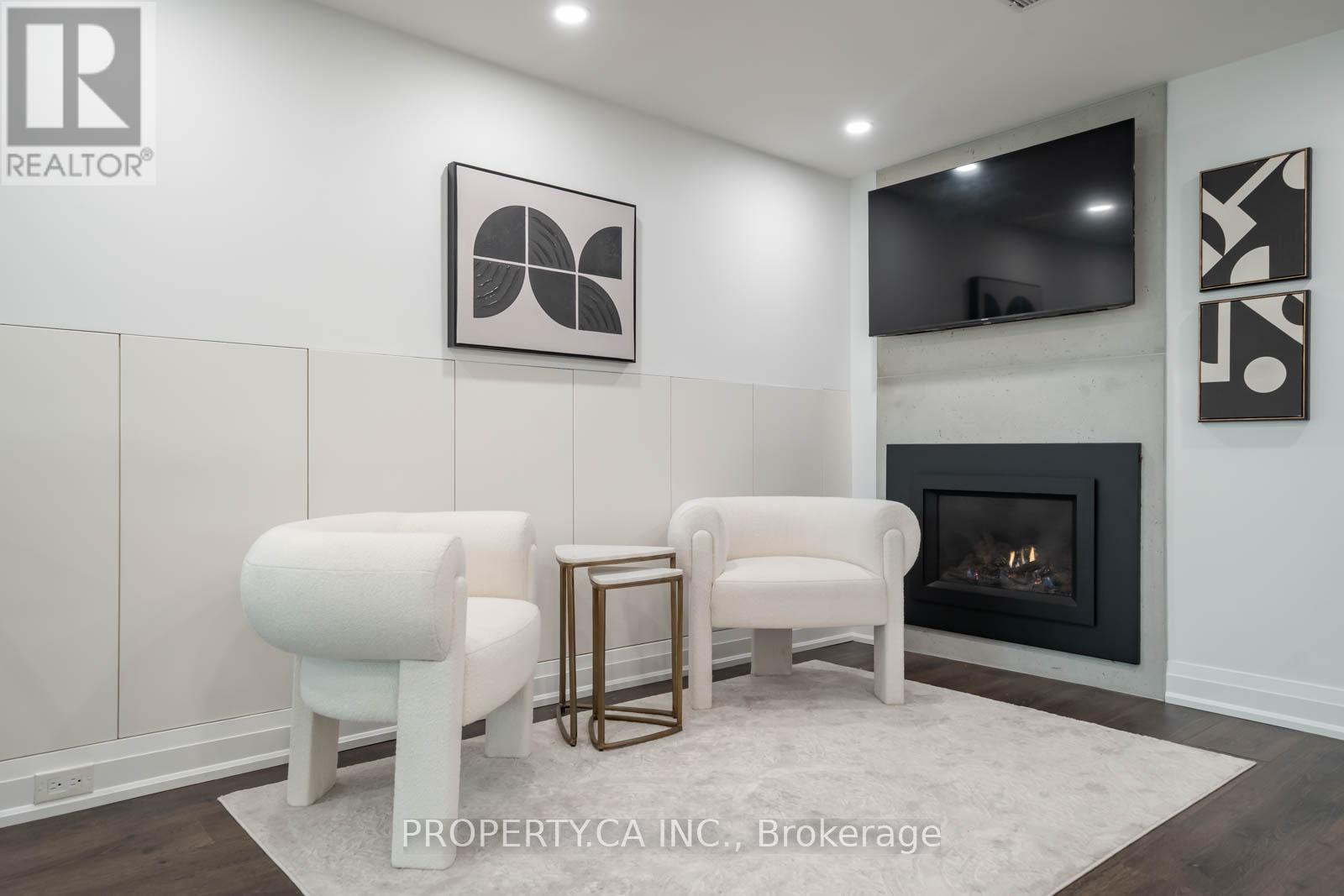 1533 Rometown Drive, Mississauga, Ontario  L5E 2T8 - Photo 30 - W12718604