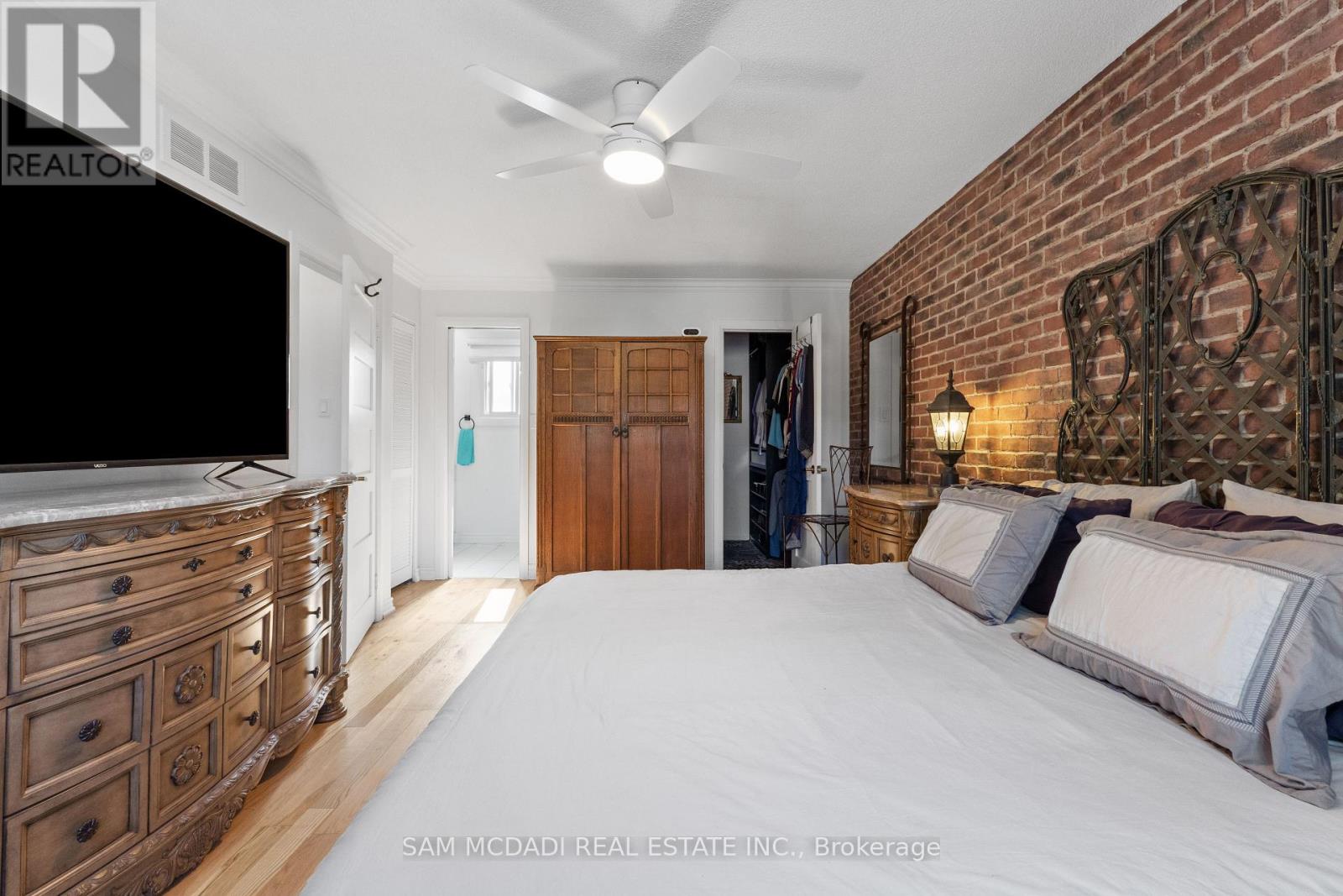 7 Pierpont Place, Mississauga, Ontario  L5N 5V1 - Photo 24 - W12718610