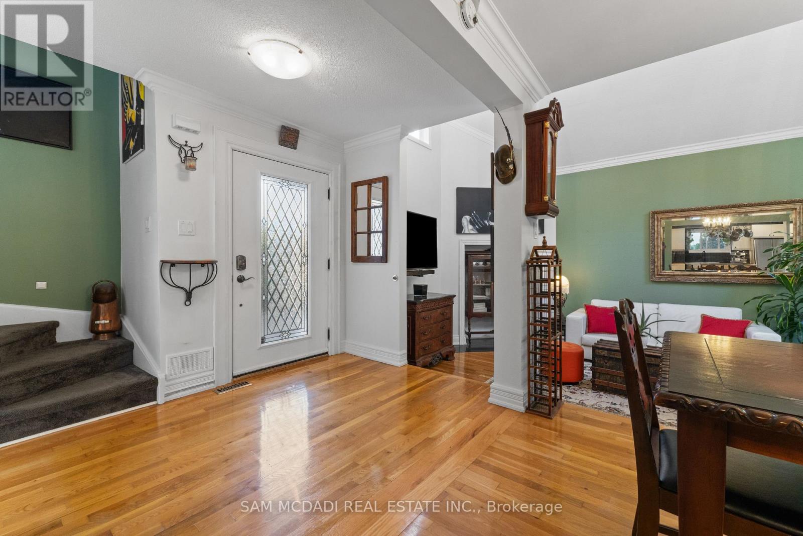 7 Pierpont Place, Mississauga, Ontario  L5N 5V1 - Photo 9 - W12718610