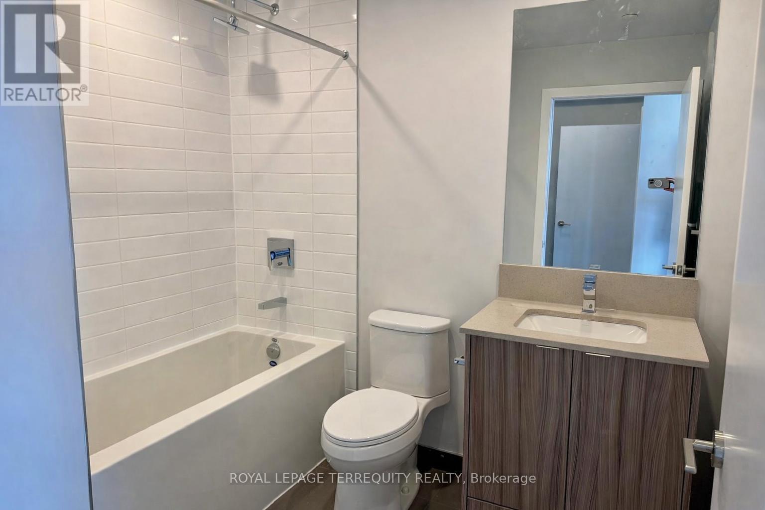 3004 - 4130 Parkside Village Drive, Mississauga, Ontario  L5B 0L7 - Photo 14 - W12718614