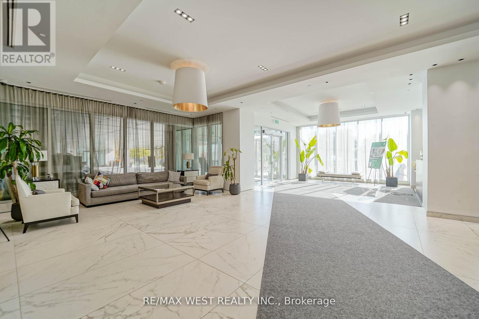 2102 - 1928 Lake Shore Boulevard, Toronto, Ontario  M6S 0B1 - Photo 2 - W12718650