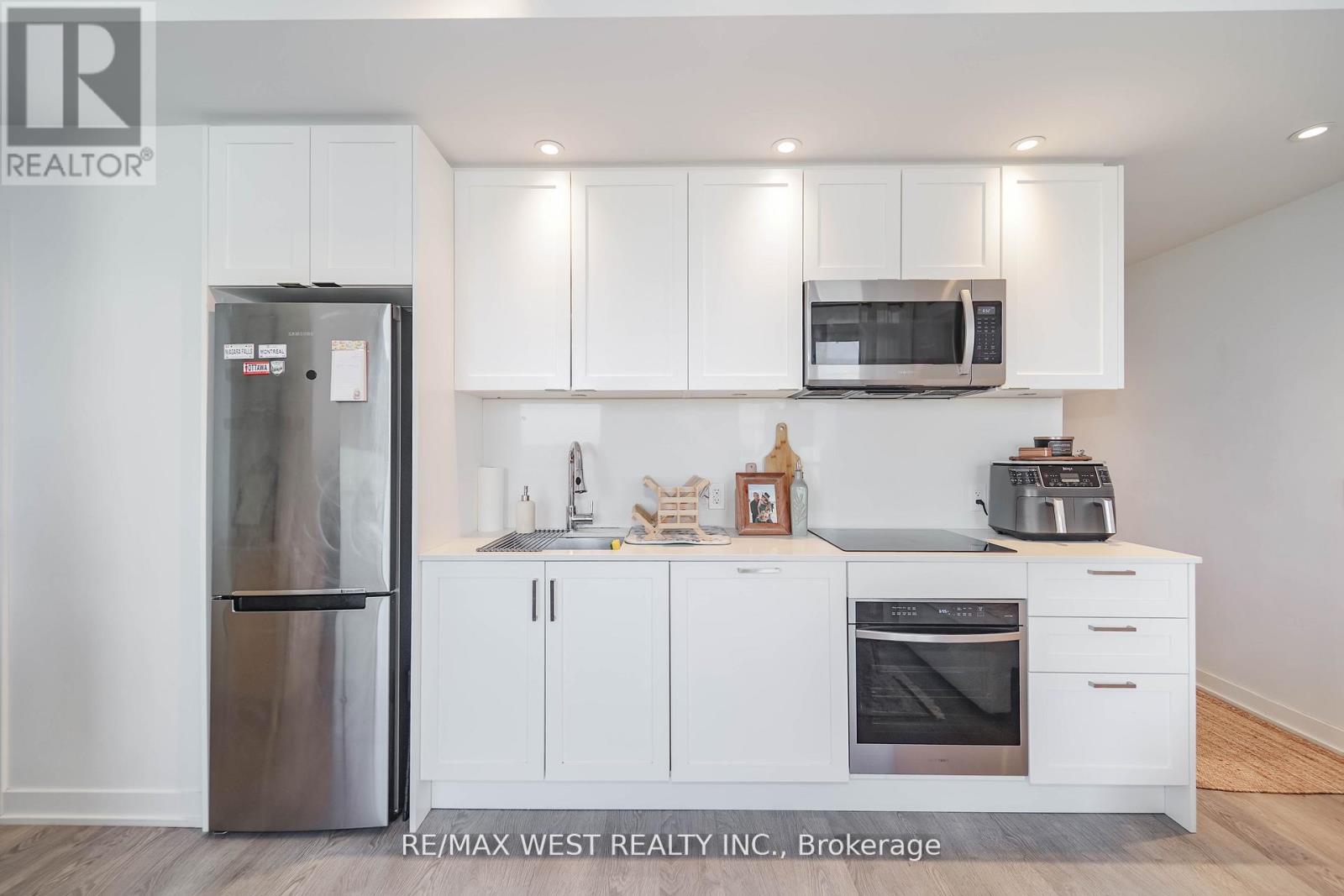 2102 - 1928 Lake Shore Boulevard, Toronto, Ontario  M6S 0B1 - Photo 4 - W12718650