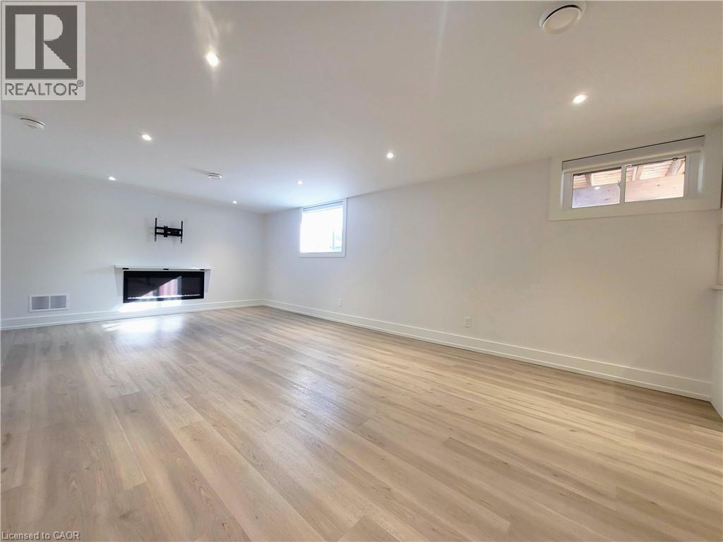 664 Hiawatha Boulevard Unit# Lower, Ancaster, Ontario  L9G 3A5 - Photo 3 - 40794003