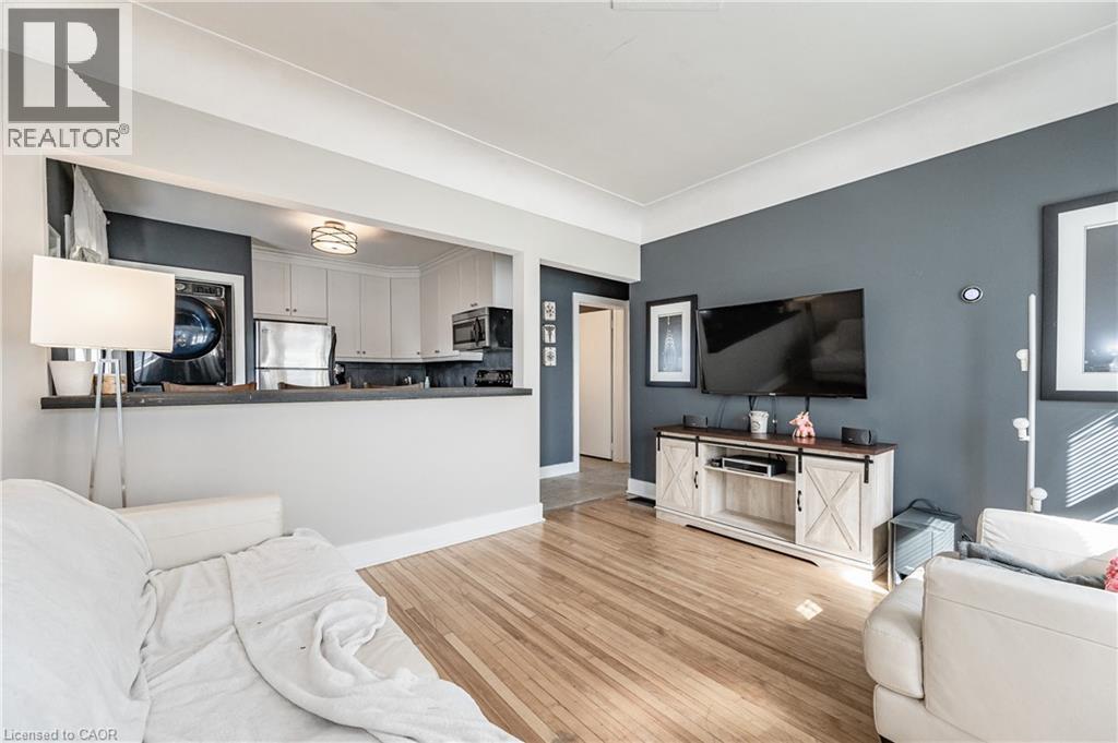 419 Talbot Street, Hamilton, Ontario  L8H 6T6 - Photo 9 - 40799648