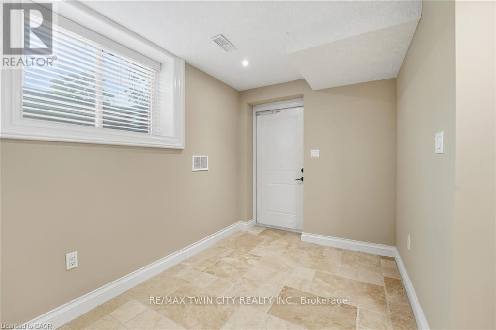 855 Avenue Road, Cambridge, Ontario  N1R 5S4 - Photo 40 - X12718606