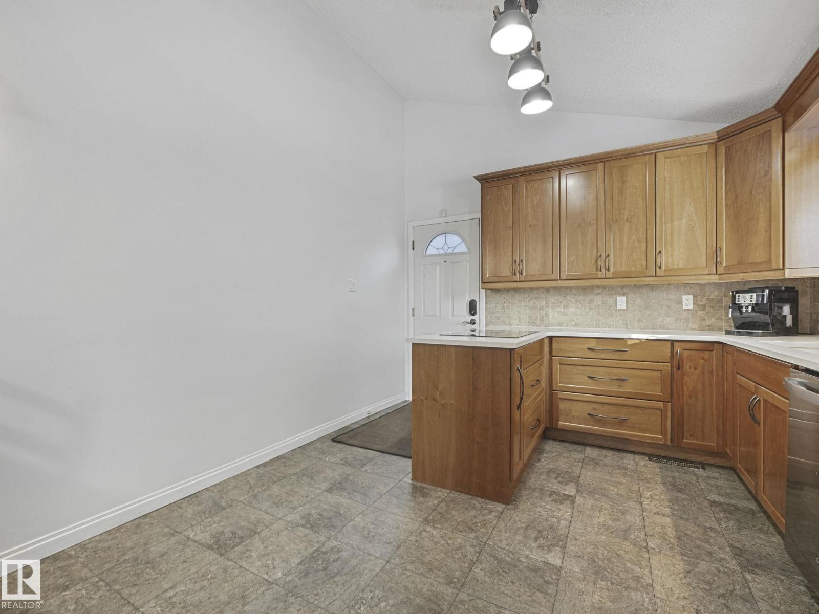 10936 165 St Nw, Edmonton, Alberta  T5P 3T7 - Photo 37 - E4470565