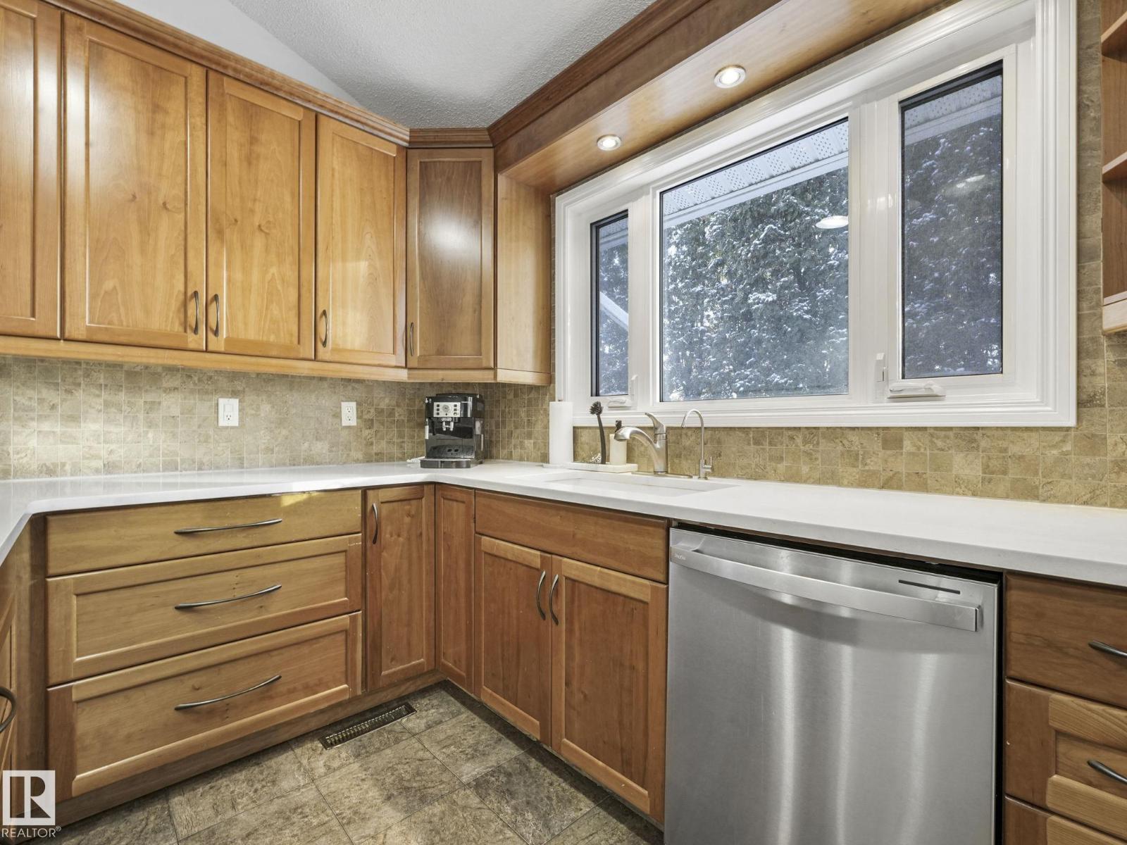 10936 165 St Nw, Edmonton, Alberta  T5P 3T7 - Photo 40 - E4470565