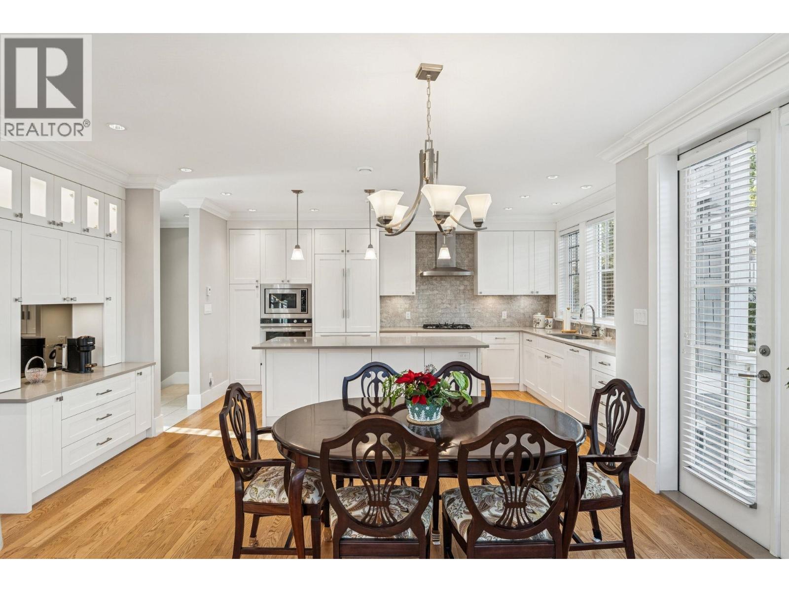 1155 12th Street, West Vancouver, British Columbia  V7T 2N4 - Photo 7 - R3081801