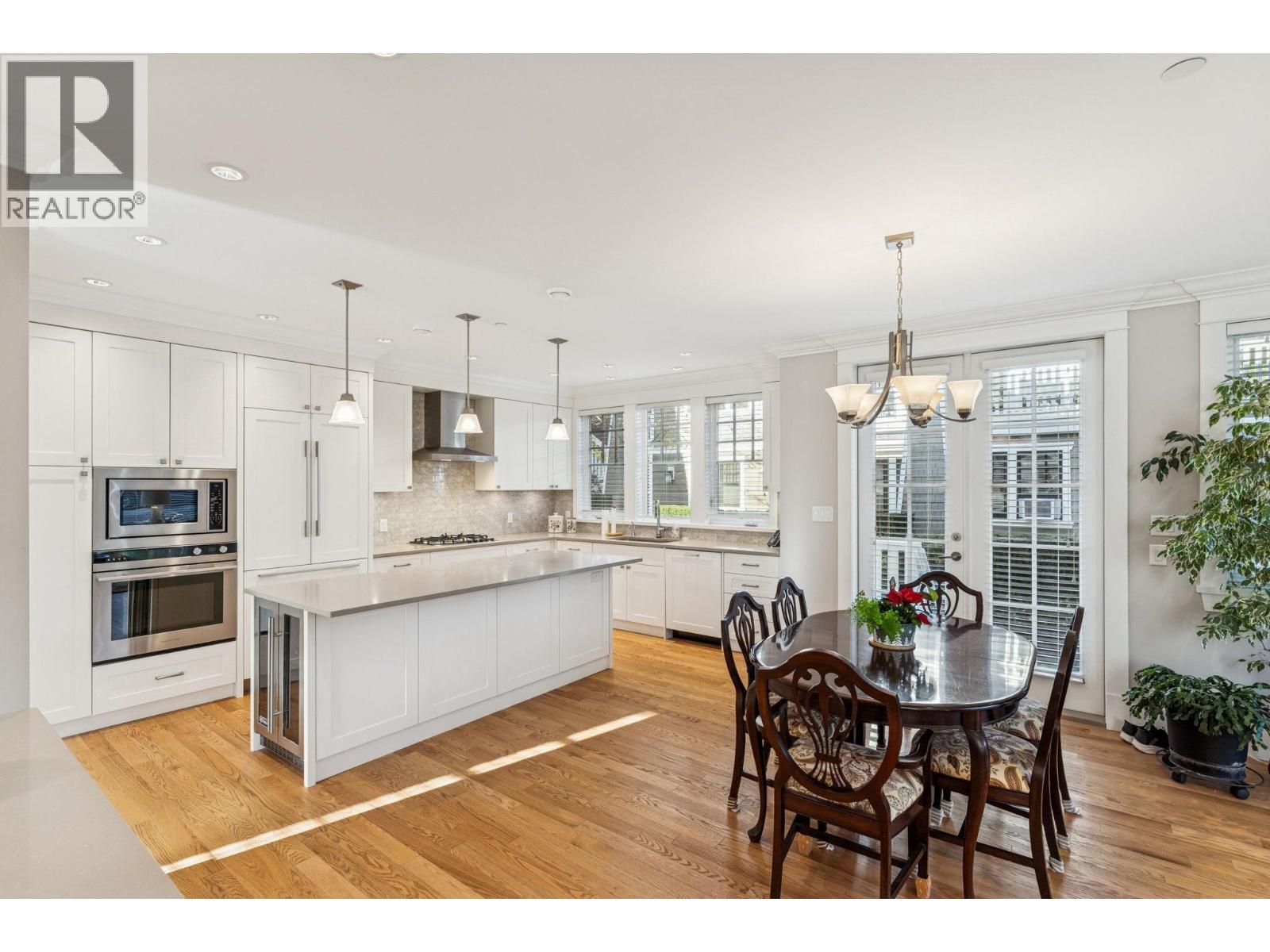 1155 12th Street, West Vancouver, British Columbia  V7T 2N4 - Photo 8 - R3081801