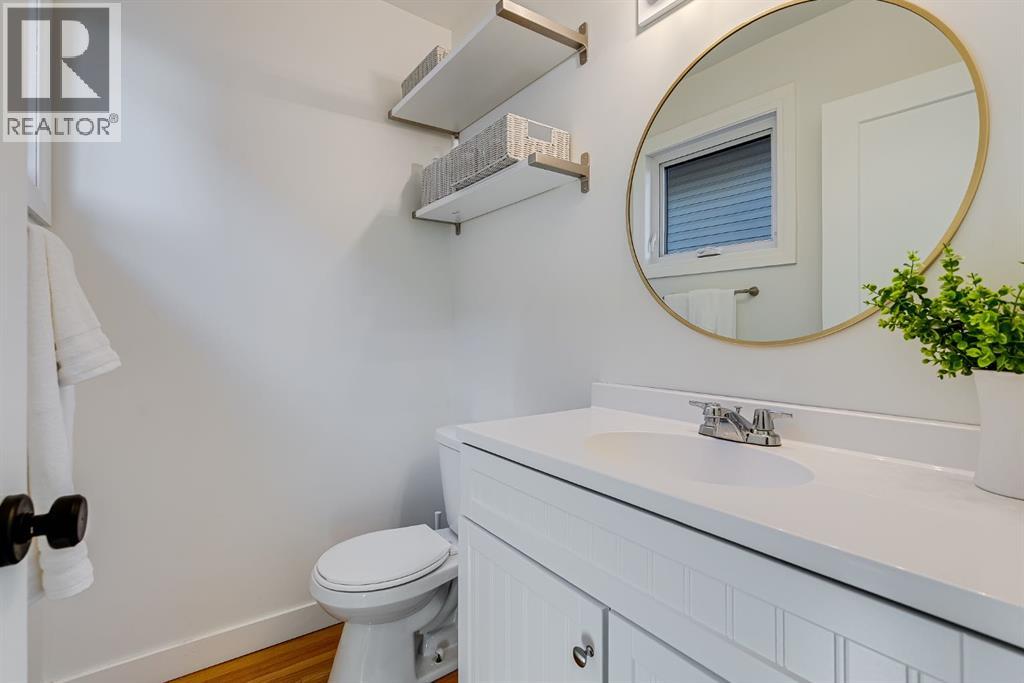 10623 Waneta Crescent Se, Calgary, Alberta  T2J 1J5 - Photo 14 - A2280449