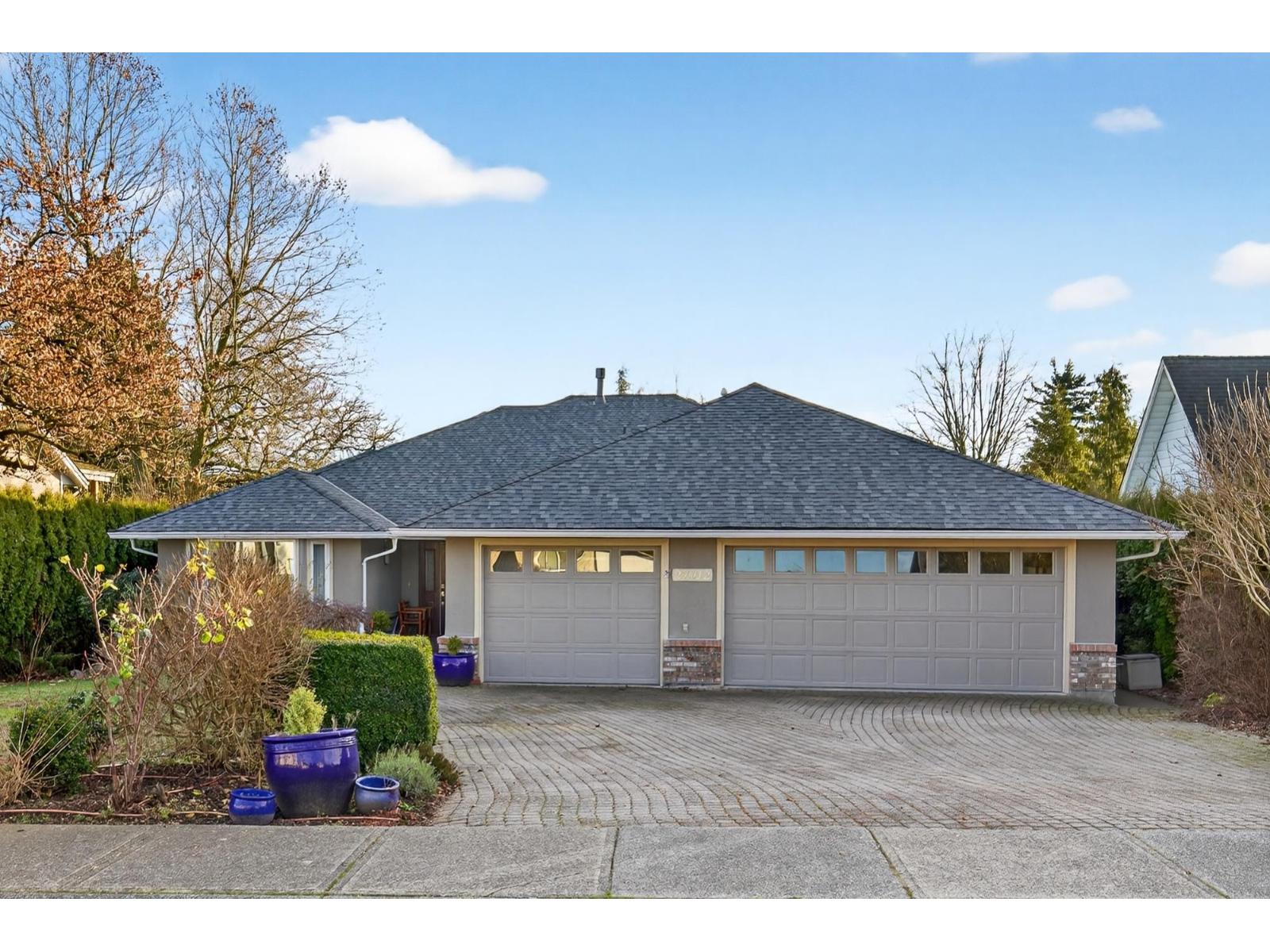 27012 25 Avenue, Langley, British Columbia  V4W 3W5 - Photo 2 - R3081649