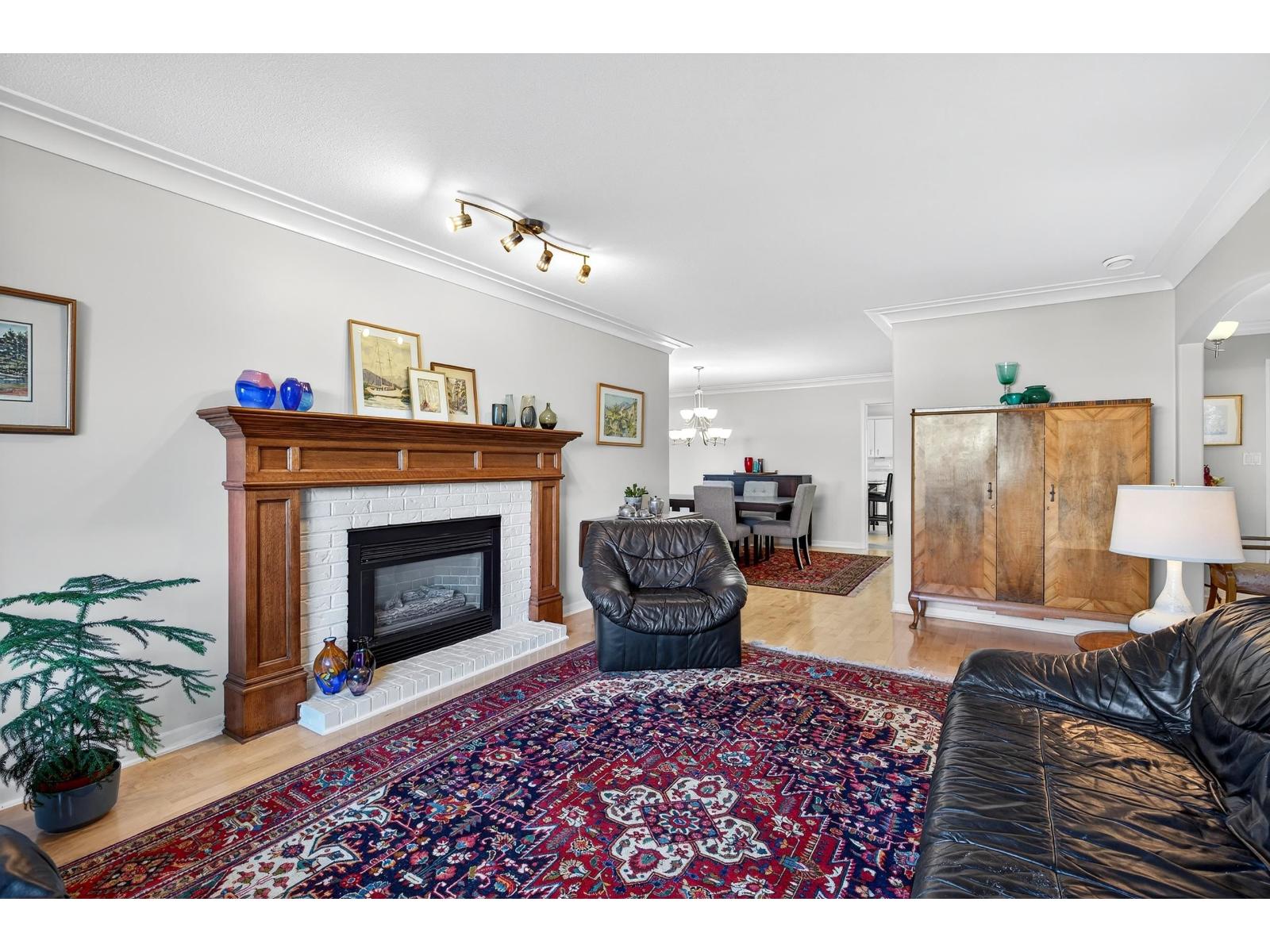 27012 25 Avenue, Langley, British Columbia  V4W 3W5 - Photo 6 - R3081649