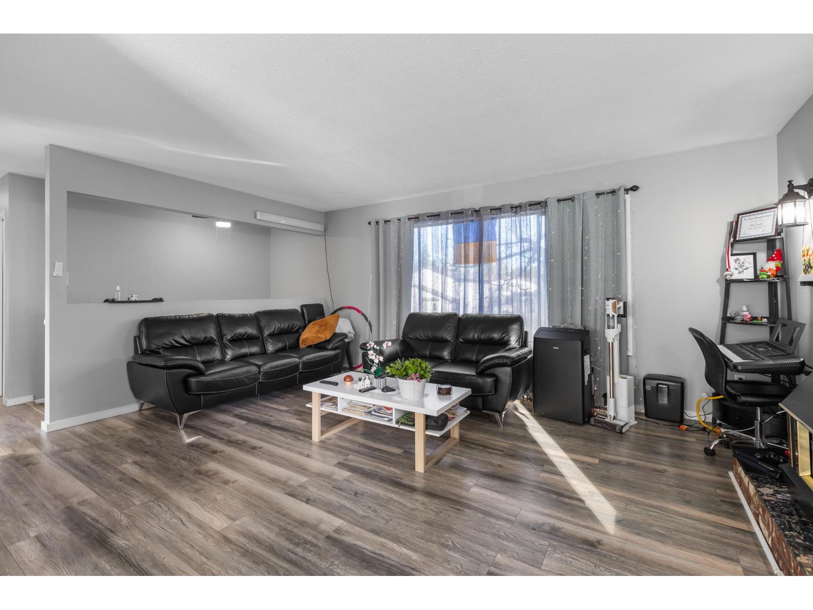 31974 Charlotte Avenue, Abbotsford, British Columbia  V2T 4K8 - Photo 6 - R3080845