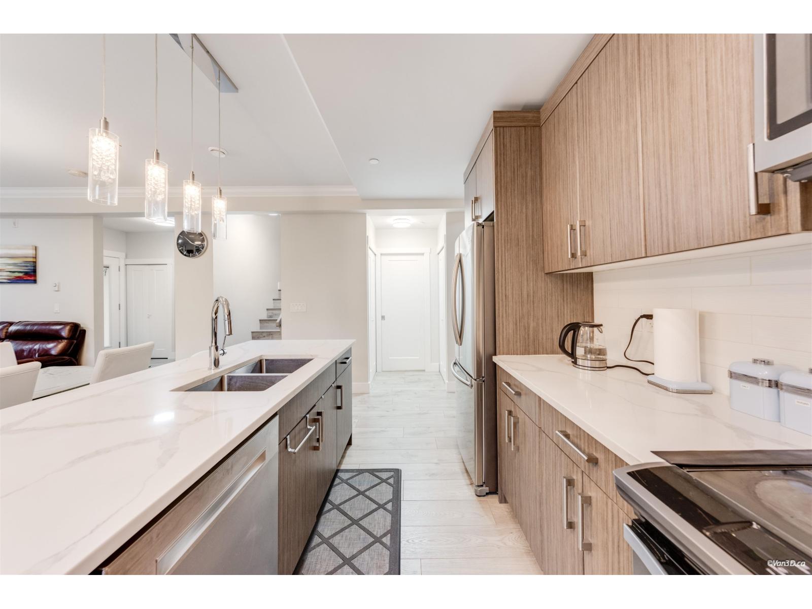 207 13799 101 Avenue, Surrey, British Columbia  V3T 0N9 - Photo 11 - R3081741