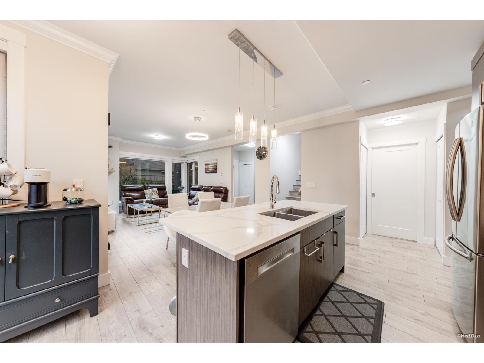 207 13799 101 Avenue, Surrey, British Columbia  V3T 0N9 - Photo 12 - R3081741