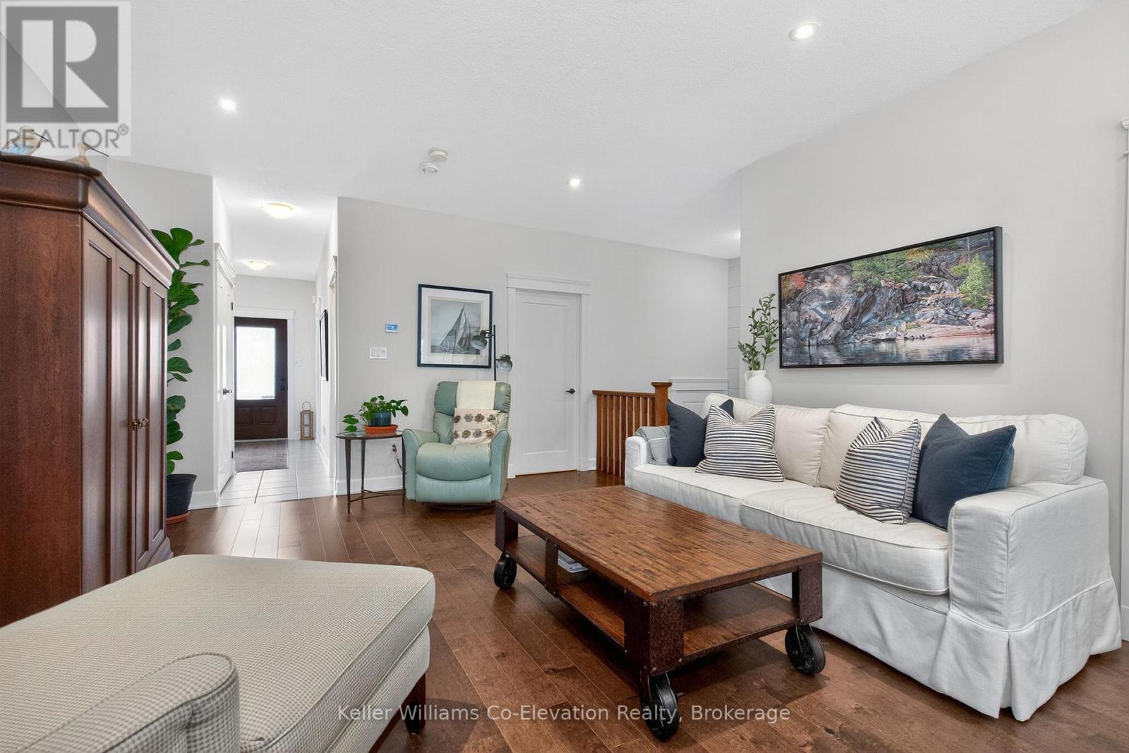 1046 Cook Drive, Midland, Ontario  L4R 0E4 - Photo 5 - S12718778