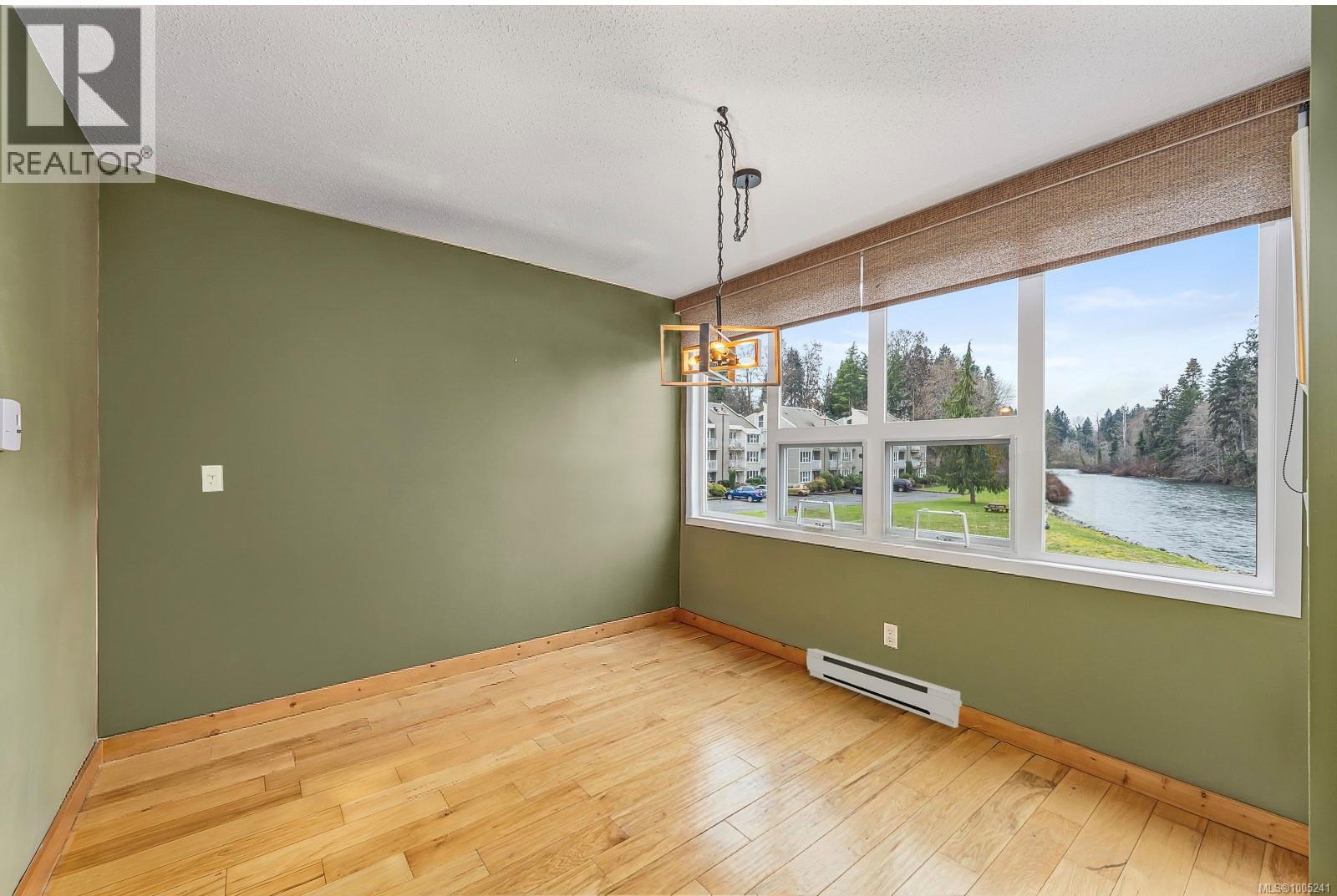 217 205 1st St, Courtenay, British Columbia  V9N 1A5 - Photo 6 - 1005241