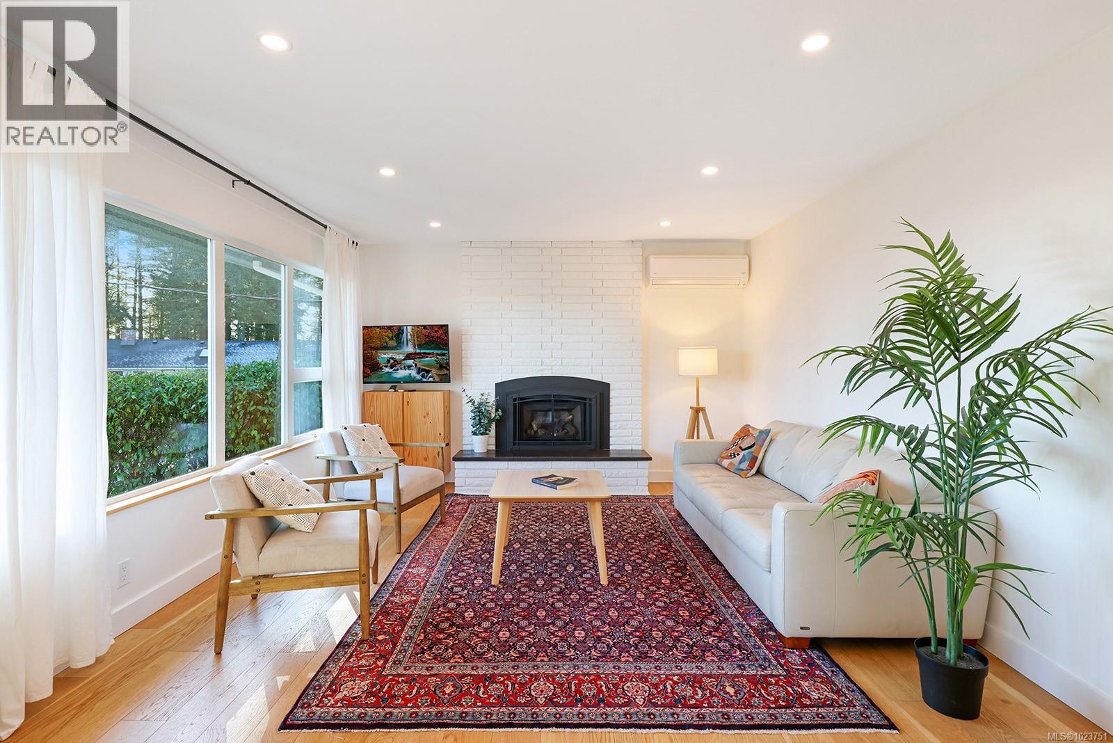 201 Mccarthy St, Campbell River, British Columbia  V9W 2R4 - Photo 4 - 1023751