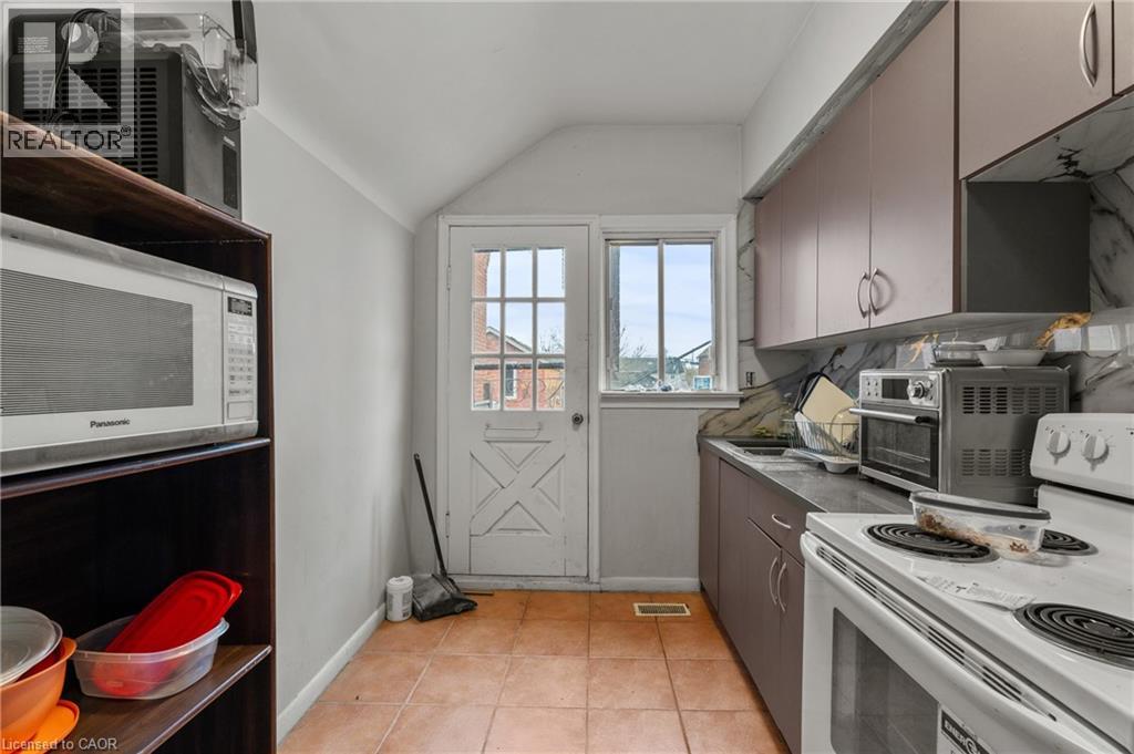 246 Mary Street, Hamilton, Ontario  L8L 4W1 - Photo 11 - 40788362