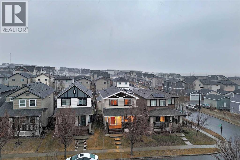 58 Reunion Grove Nw, Airdrie, Alberta  T4B 0Z2 - Photo 3 - A2277875