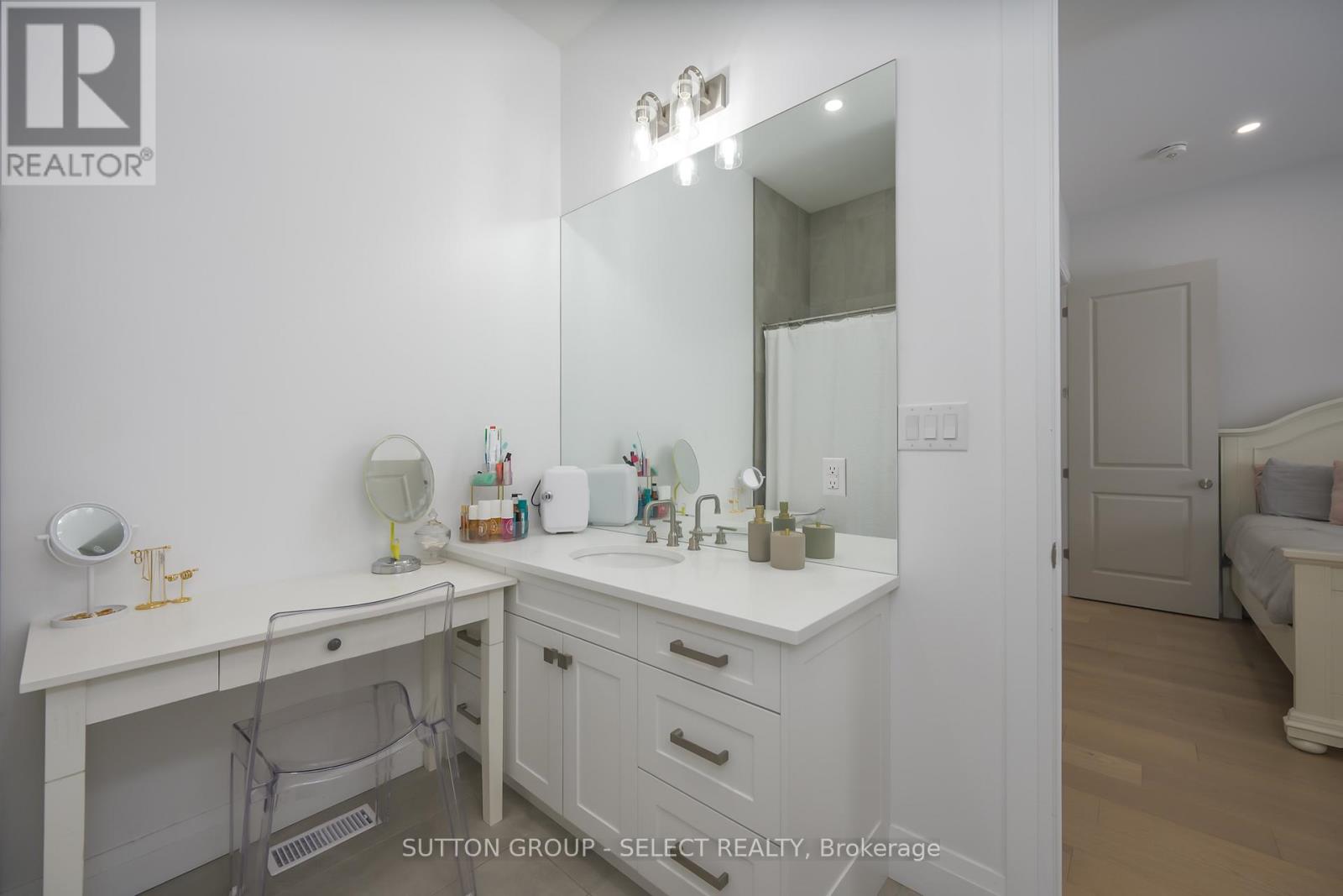 97 Simcoe Avenue, Middlesex Centre, Ontario  N0L 1R0 - Photo 35 - X12718690