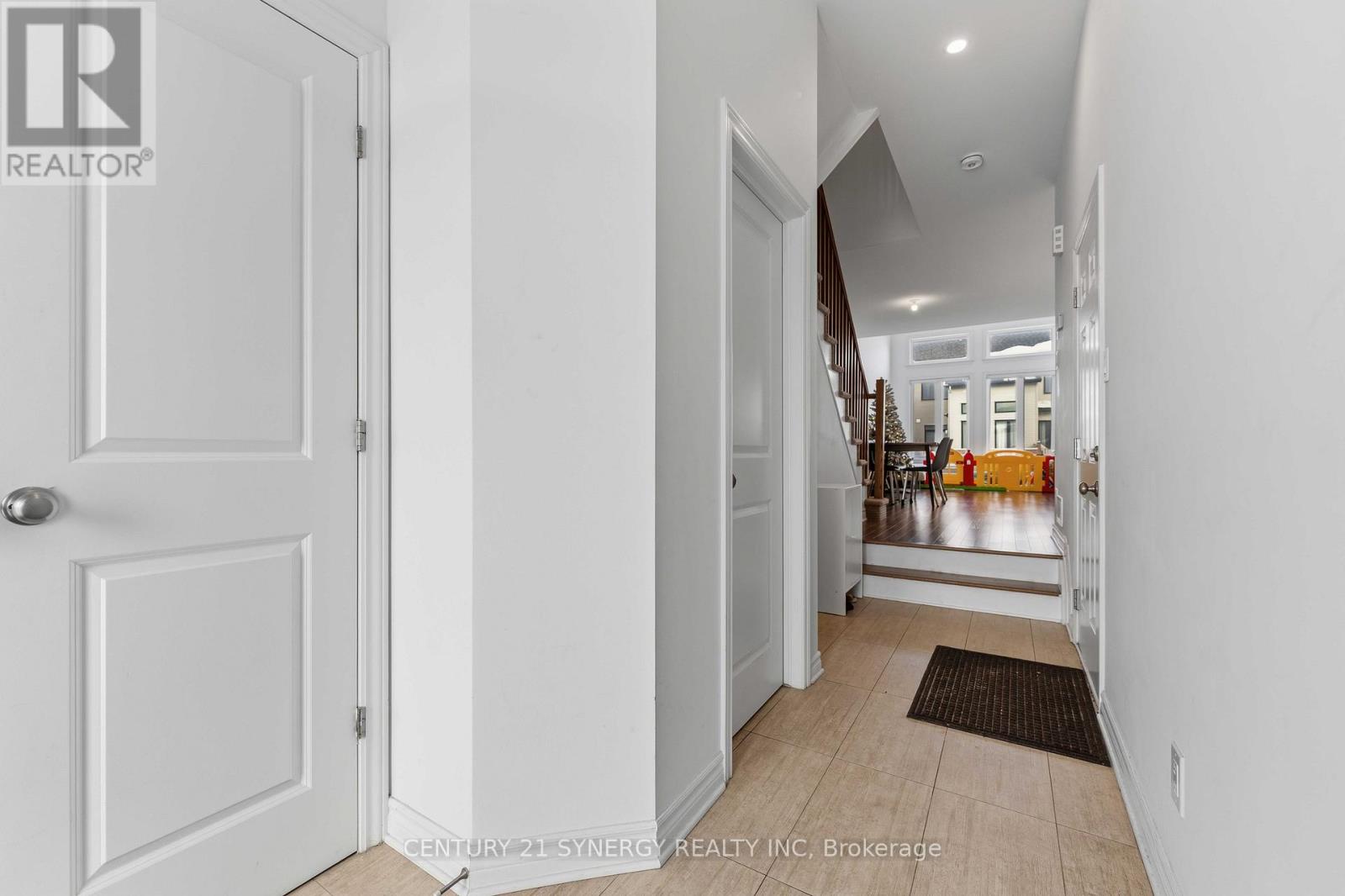 214 Hawkeswood Drive, Ottawa, Ontario  K4M 0E2 - Photo 2 - X12718760