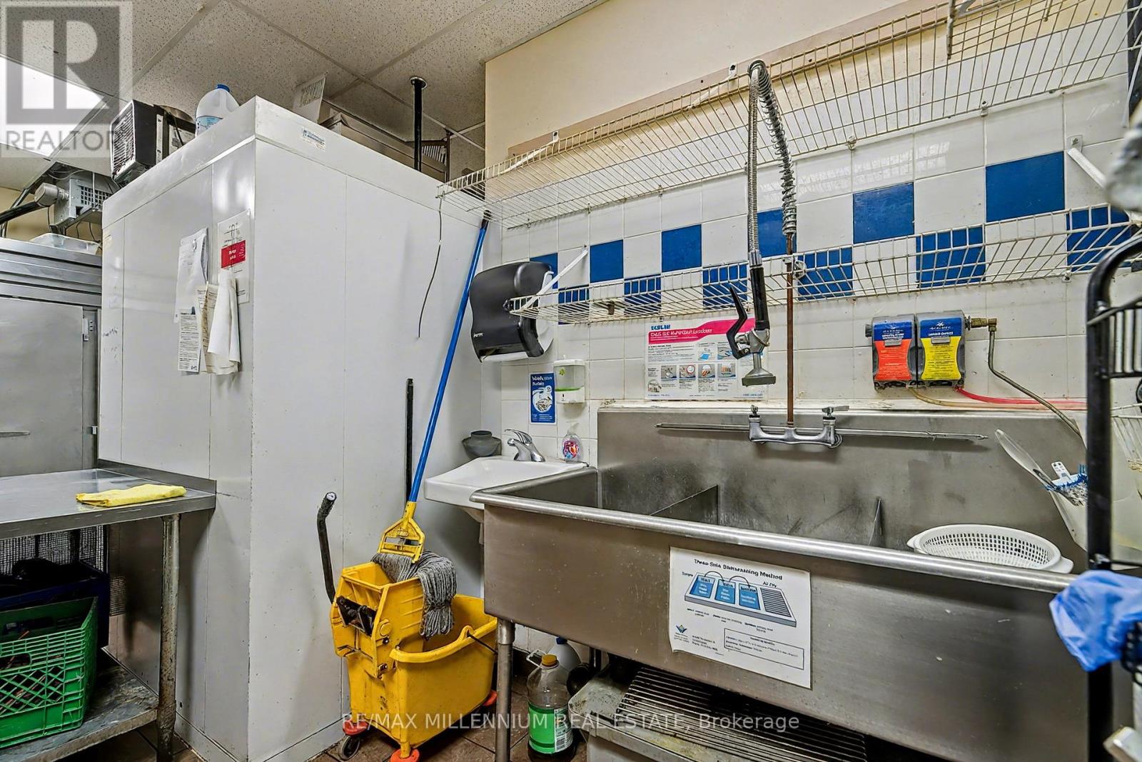 104 - 325 Max Becker Drive, Kitchener, Ontario  N2E 4H5 - Photo 20 - X12717624