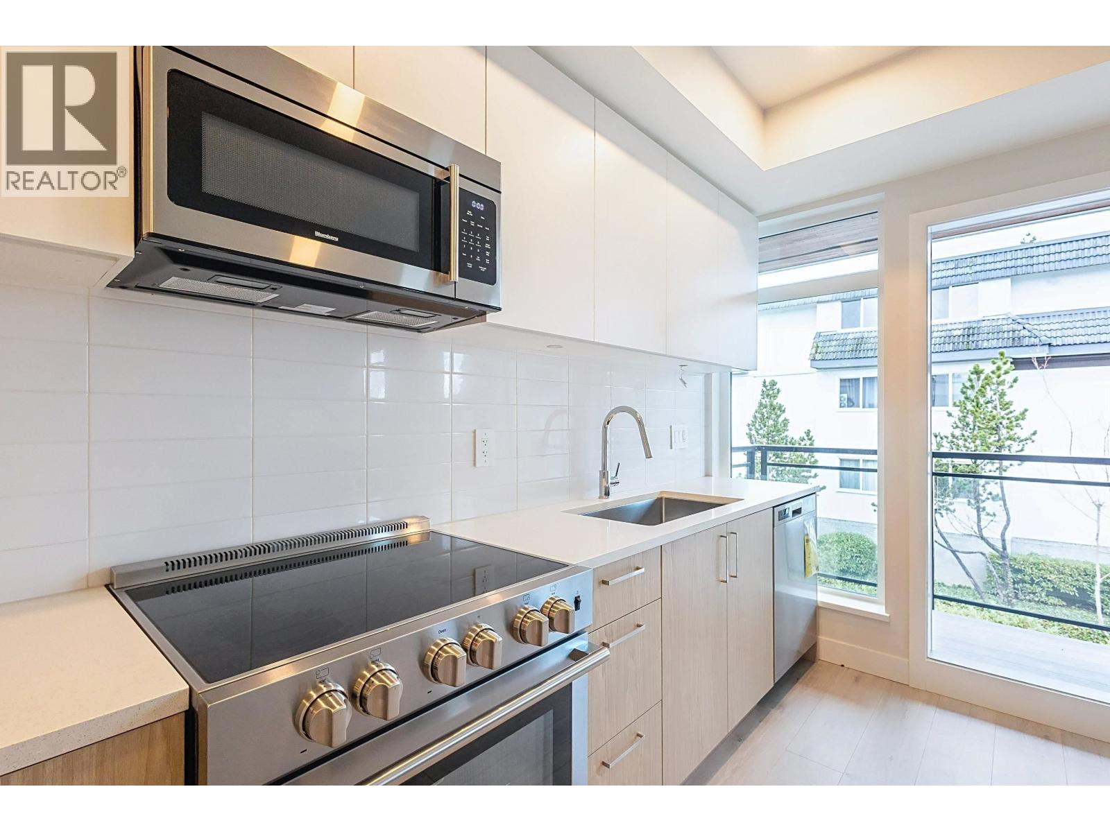 406 5535 Hastings Street, Burnaby, British Columbia  V5B 1R2 - Photo 11 - R3081982