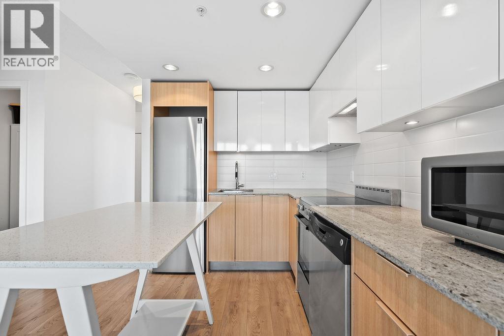 901 1919 Wylie Street, Vancouver, British Columbia  V5Y 0E7 - Photo 3 - R3081989