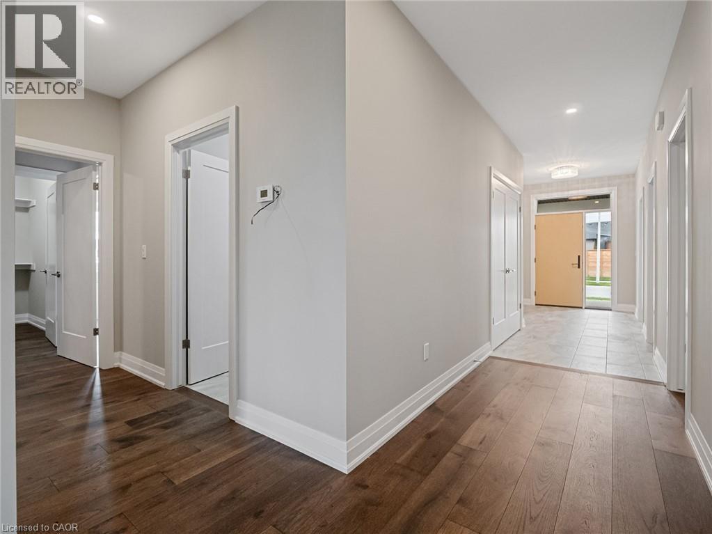 149 Willowbrook Drive, Welland, Ontario  L3C 0G2 - Photo 10 - 40786434